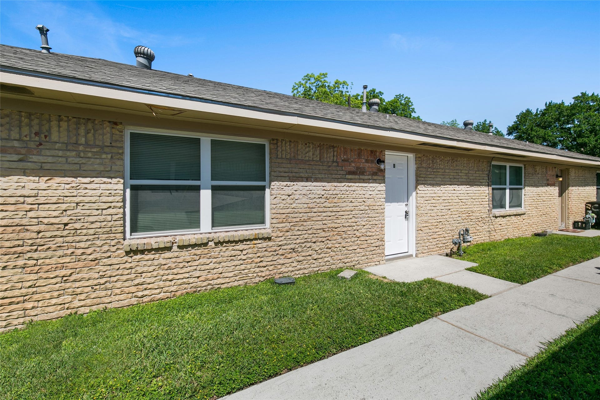 4401 Denmark Street, Houston, TX 77016 4401 Denmark Street, Houston, TX 77016