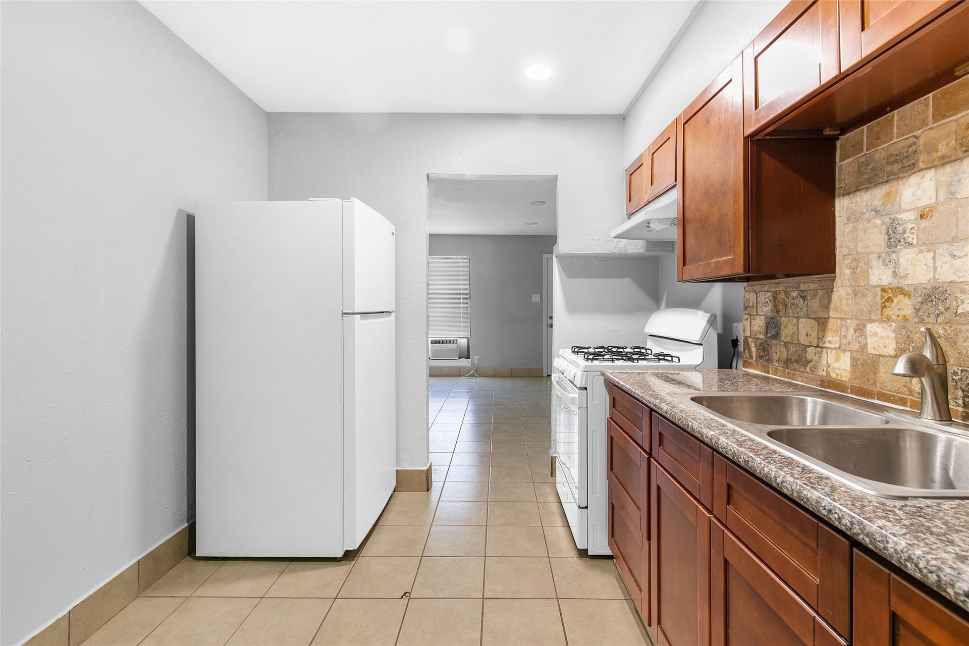 4401 Denmark Street, Houston, TX 77016 4401 Denmark Street, Houston, TX 77016