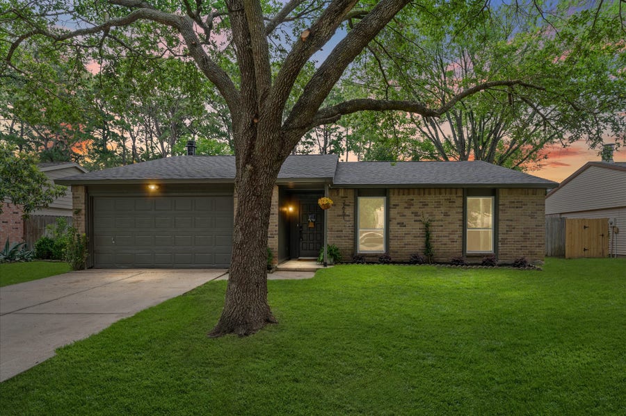 Property photo for 2651 Lark Lane, Humble, TX