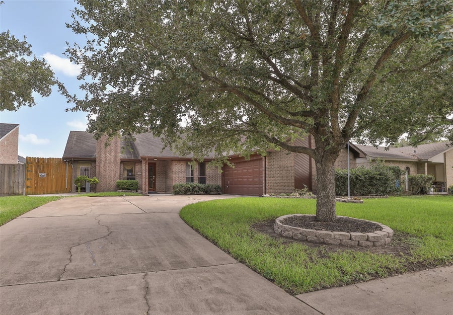 Property photo for 15407 Empanada Drive, Houston, TX