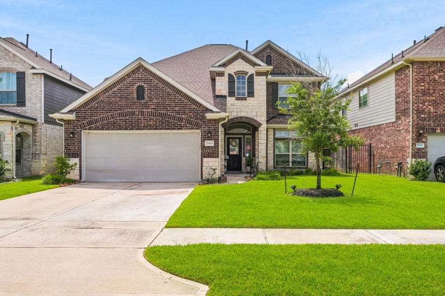 Property photo for 29459 Westhope Drive, Spring, TX