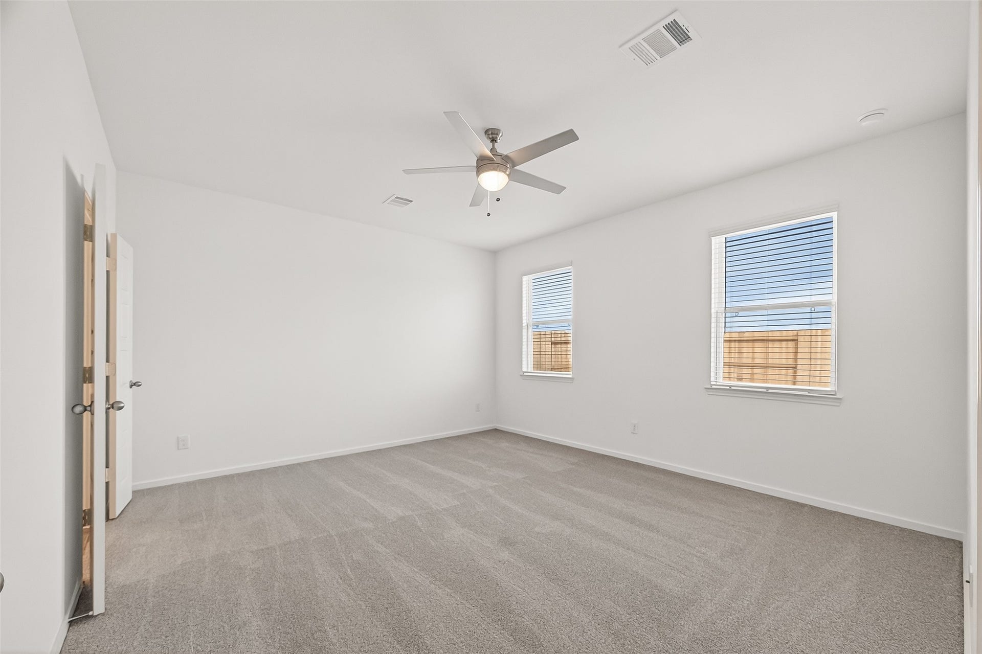 2810 Rockwood Drive, Iowa Colony, TX 77583