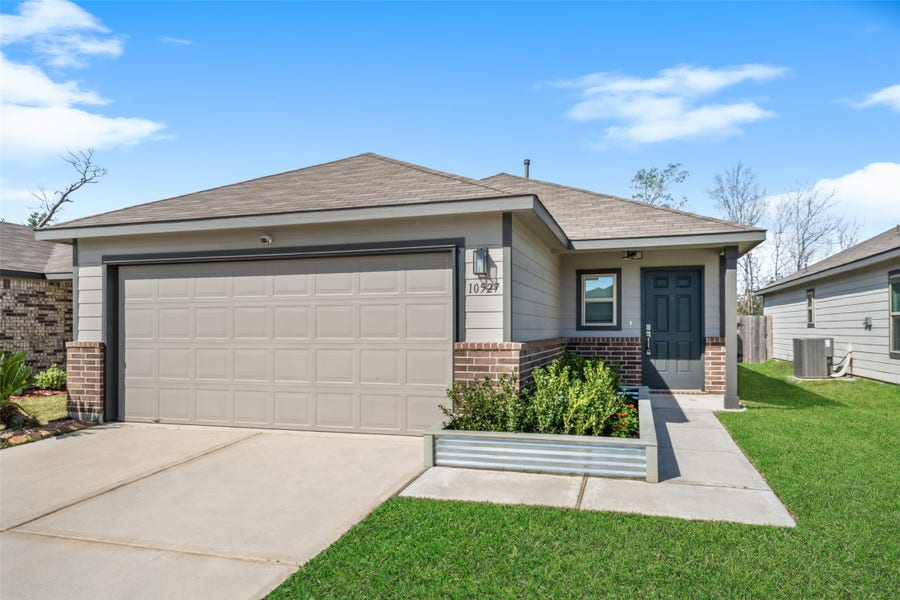 Property photo for 10527 Red Orchid Drive, Houston, TX