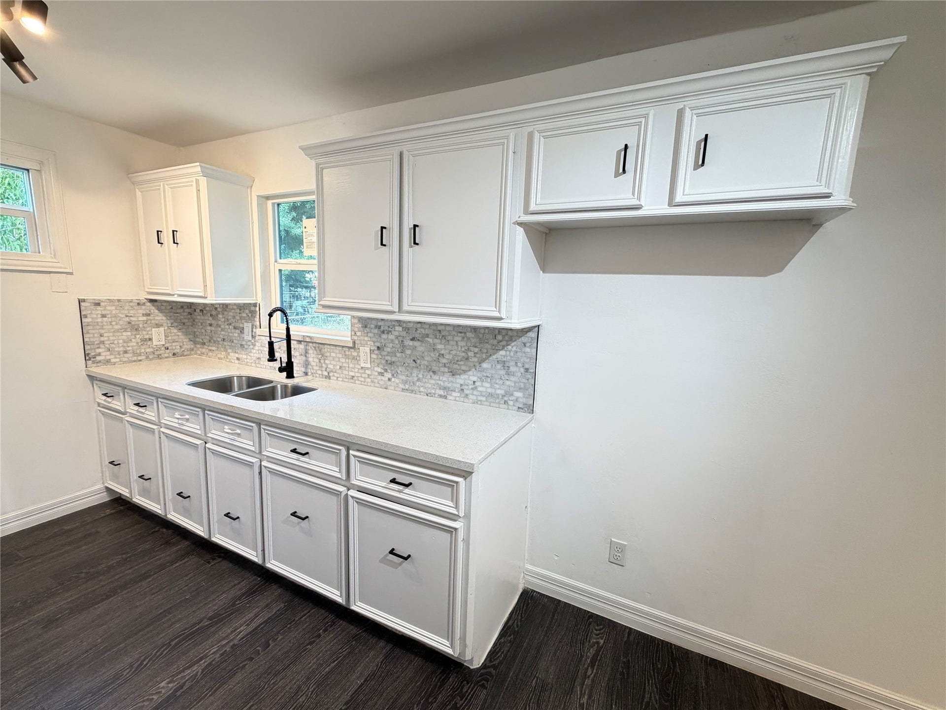 15617 Park Manor Street, Houston, TX 77053 15617 Park Manor Street, Houston, TX 77053