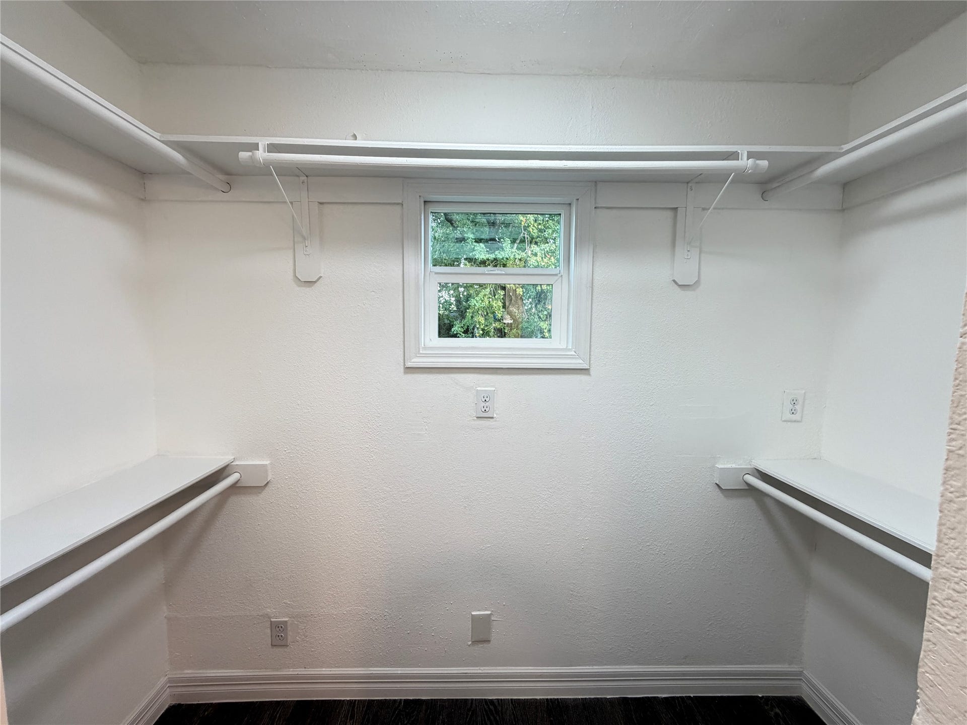 15617 Park Manor Street, Houston, TX 77053 15617 Park Manor Street, Houston, TX 77053