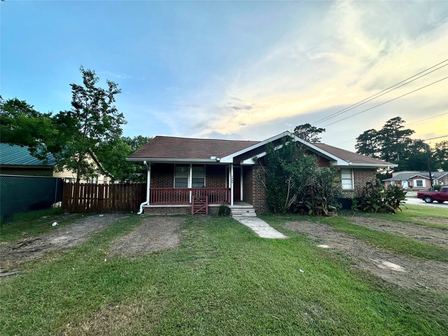 Property photo for 1300 S 7TH Street, Conroe, TX