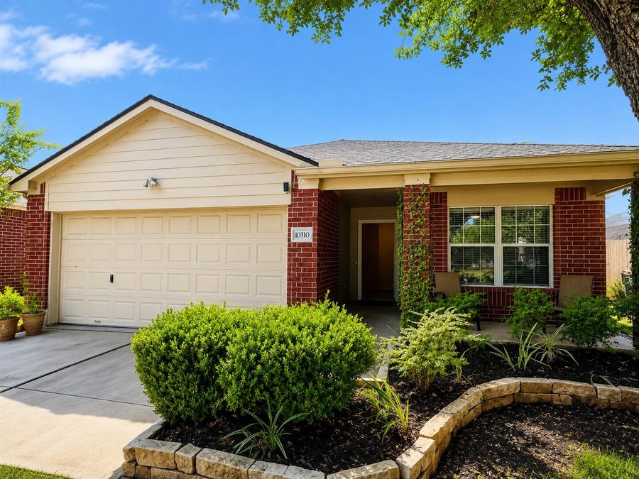 Property photo for 10310 Deer Branch, Missouri City, TX