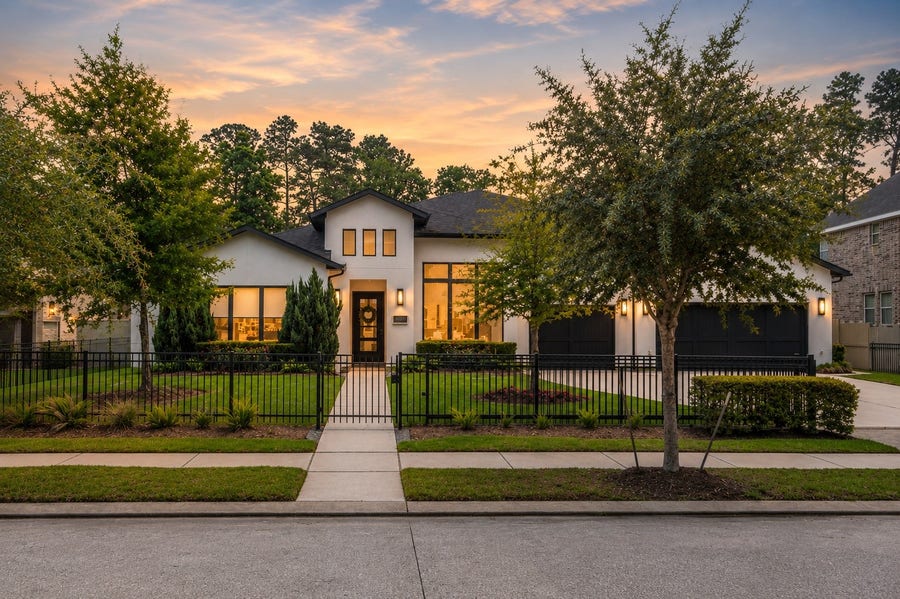 Property photo for 10561 Lake Palmetto Drive, Conroe, TX