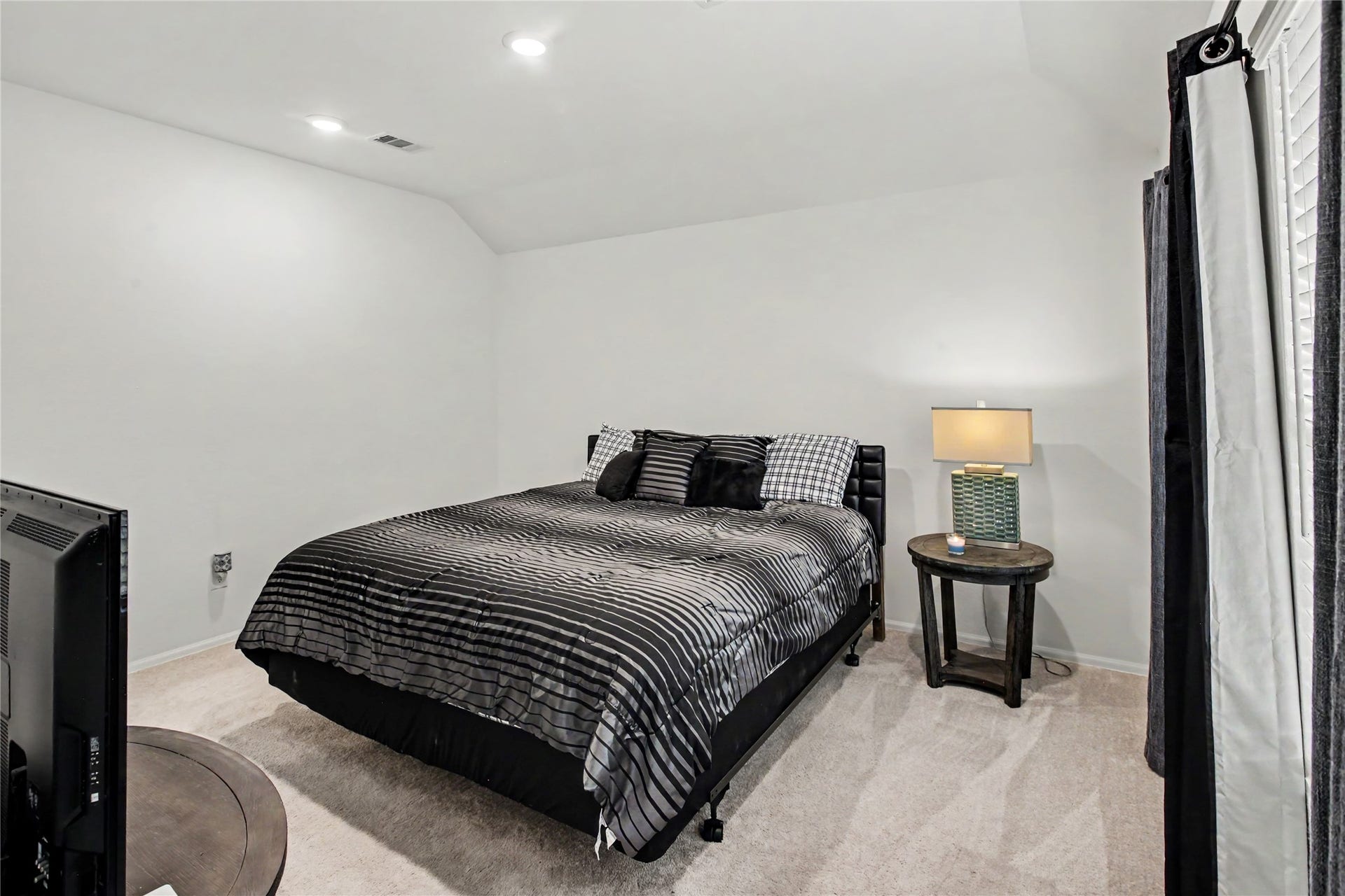 24023 Priano Forest Drive, New Caney, TX 77357 24023 Priano Forest Drive, New Caney, TX 77357