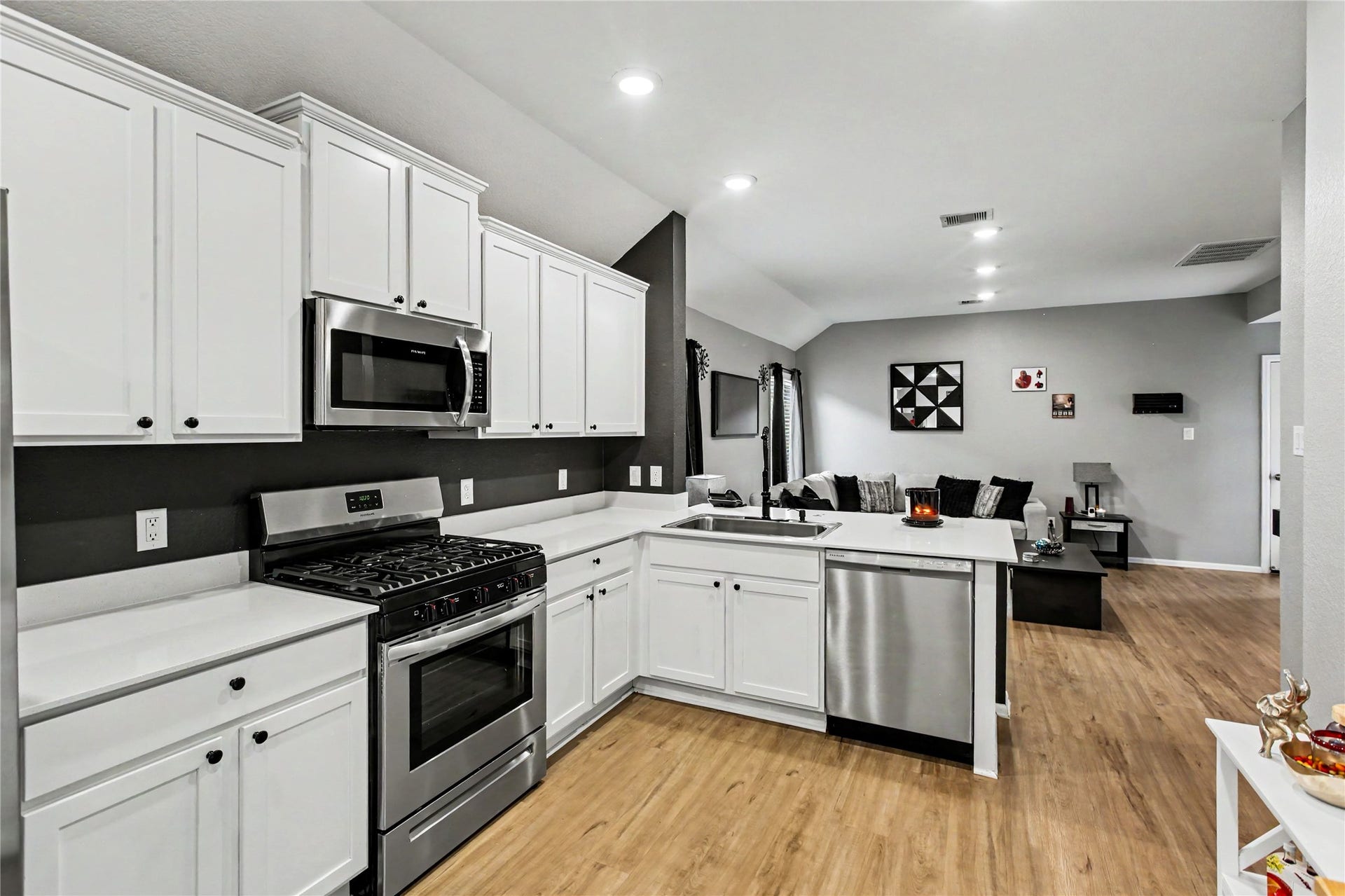 24023 Priano Forest Drive, New Caney, TX 77357 24023 Priano Forest Drive, New Caney, TX 77357