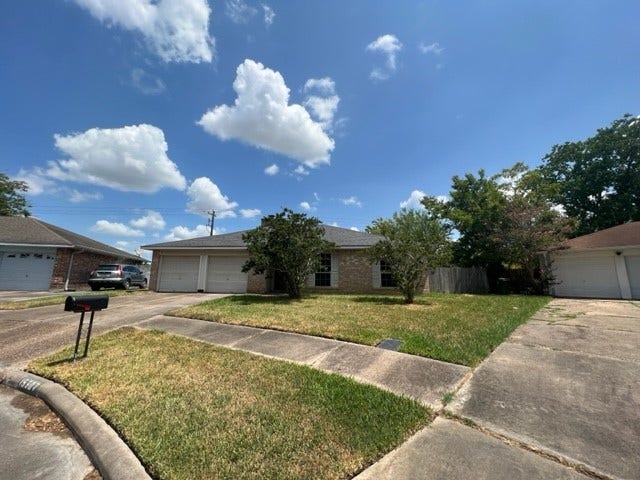 15307 Timberlea Drive, Houston, TX 77489 15307 Timberlea Drive, Houston, TX 77489