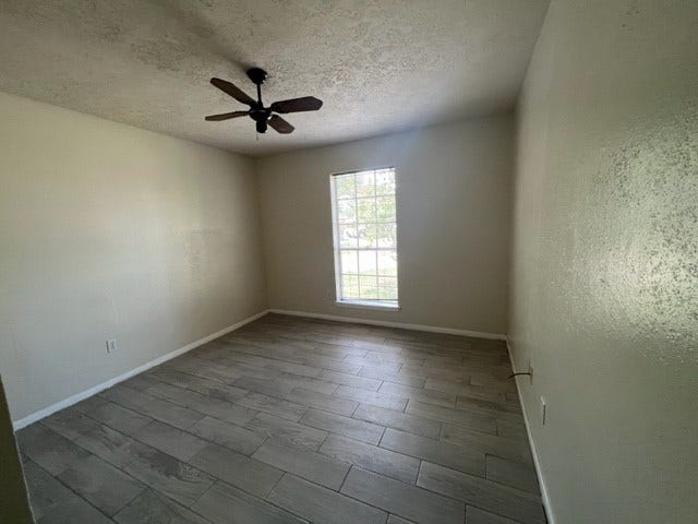 15307 Timberlea Drive, Houston, TX 77489 15307 Timberlea Drive, Houston, TX 77489