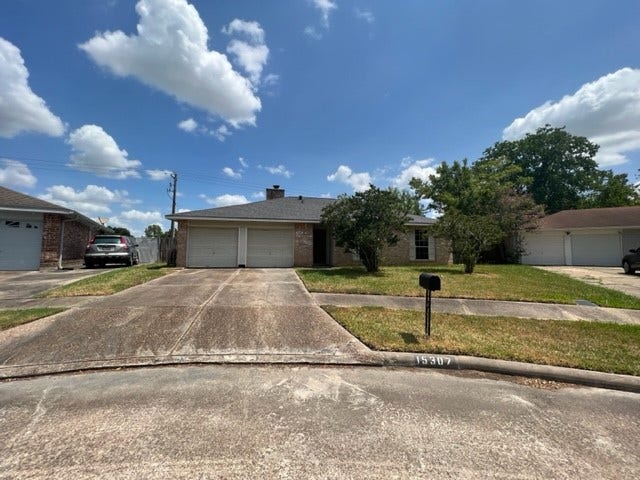 15307 Timberlea Drive, Houston, TX 77489 15307 Timberlea Drive, Houston, TX 77489