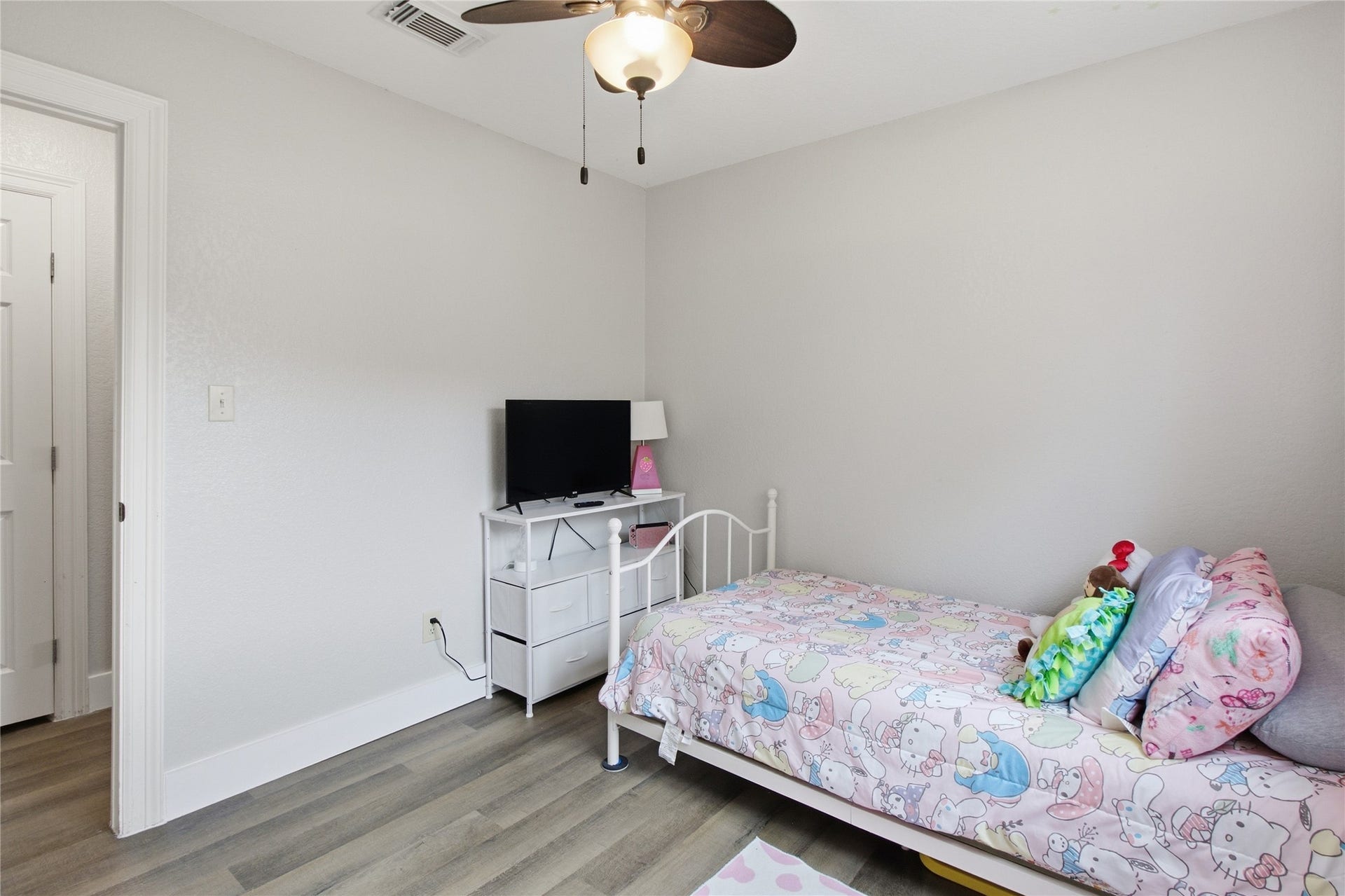 5106 3rd Street, Danbury, TX 77534 5106 3rd Street, Danbury, TX 77534