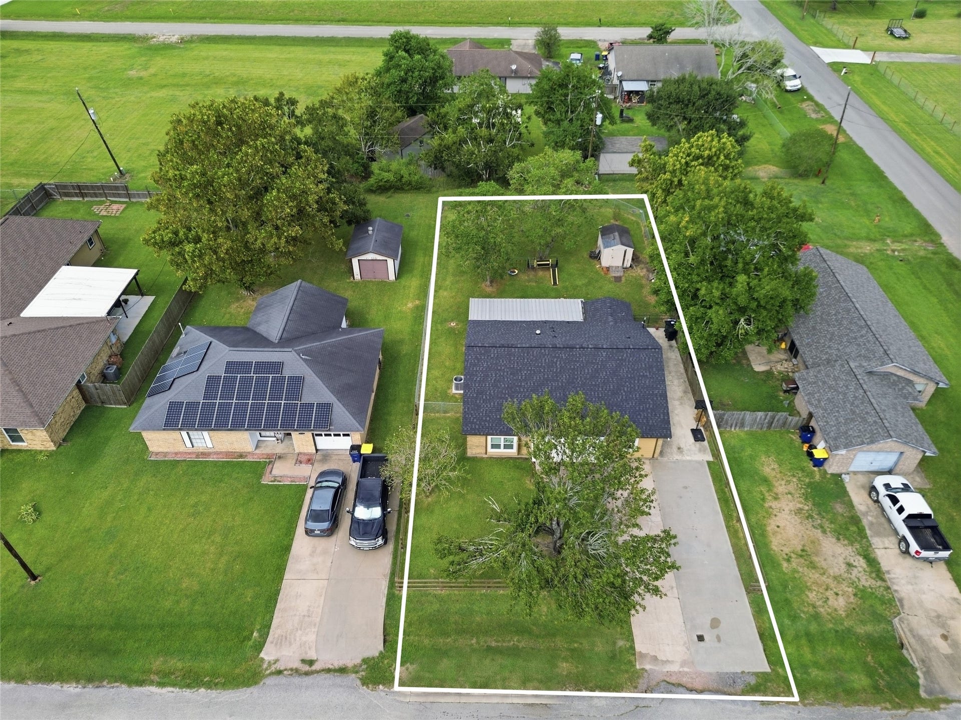 5106 3rd Street, Danbury, TX 77534 5106 3rd Street, Danbury, TX 77534