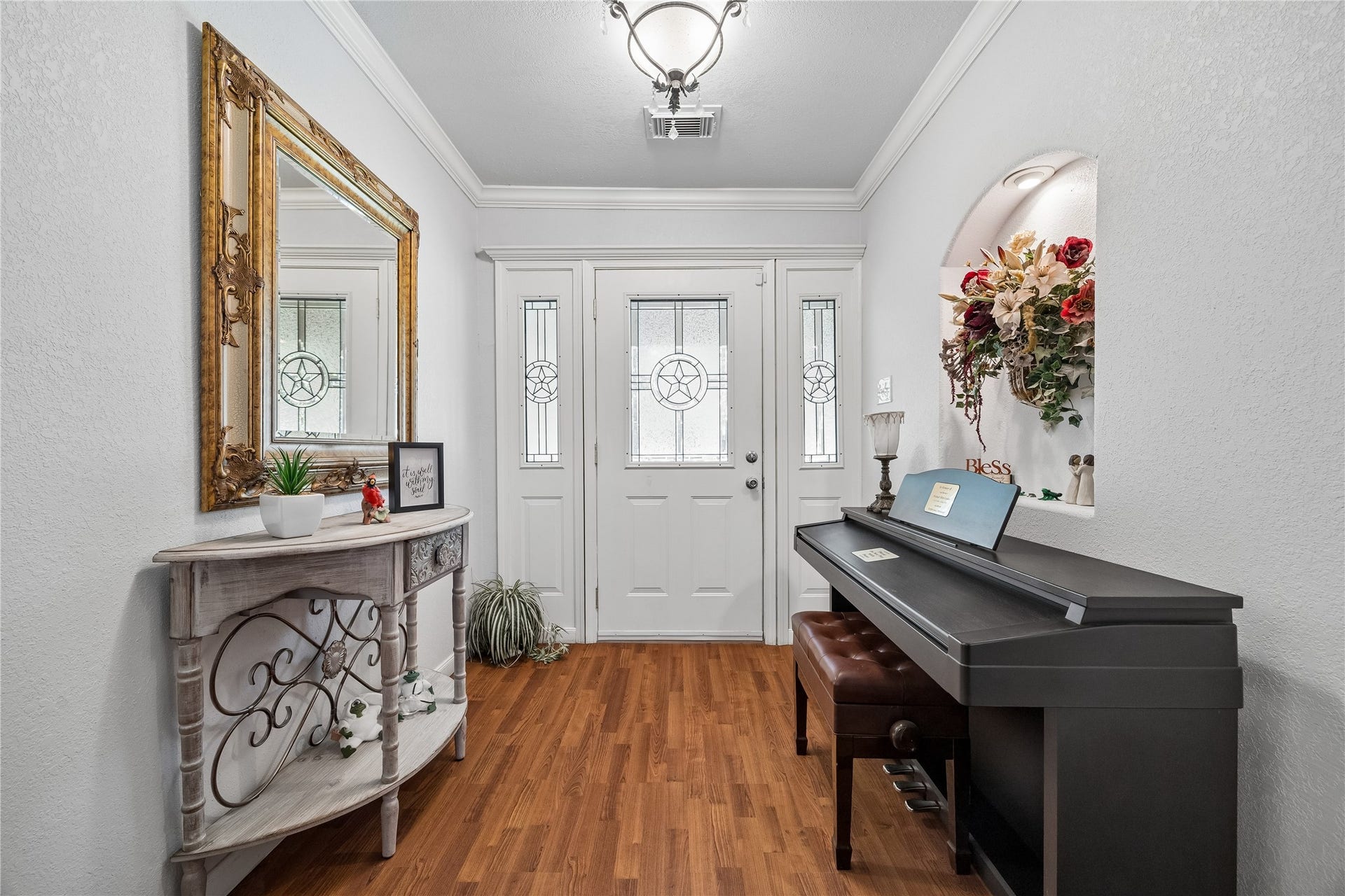 26904 Brentwood Road, Splendora, TX 77372 An inviting view from the front entryway