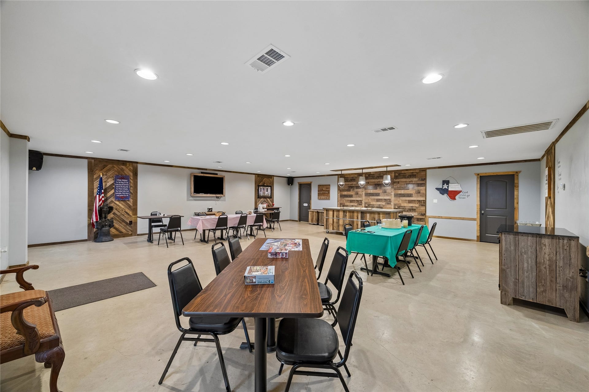 26904 Brentwood Road, Splendora, TX 77372 The "She Shed" Perfect room for a gym, crafting or game room.