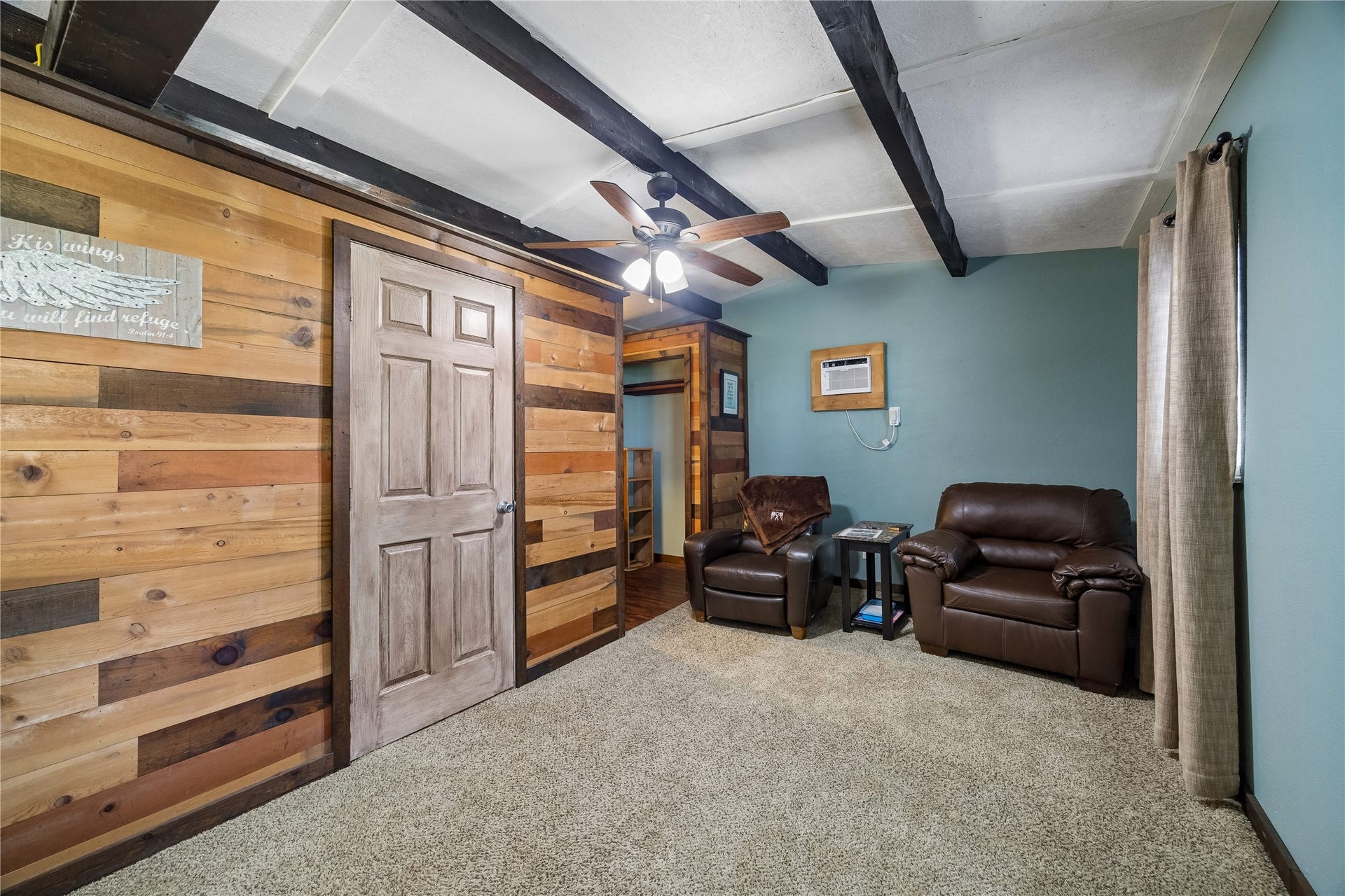 26904 Brentwood Road, Splendora, TX 77372 Dayroom with bathroom & storage closet