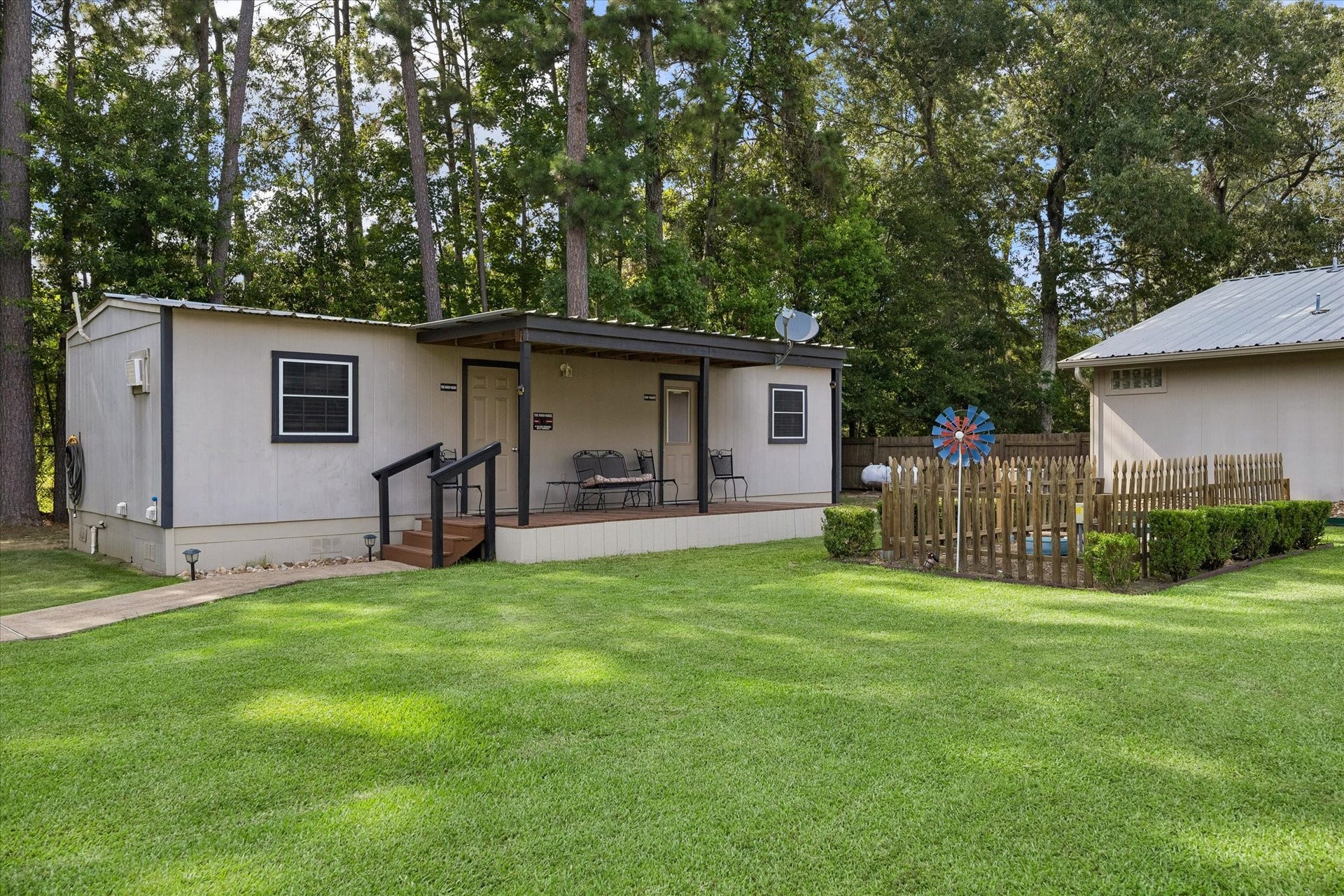 26904 Brentwood Road, Splendora, TX 77372 The Day Room & Laundry Room