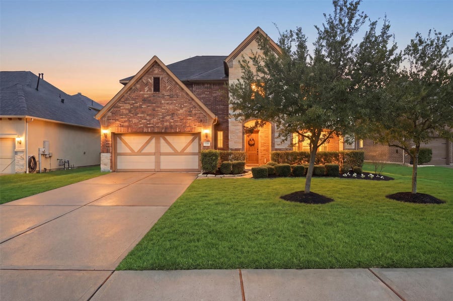 Property photo for 1328 Elkins Hollow Lane, League City, TX