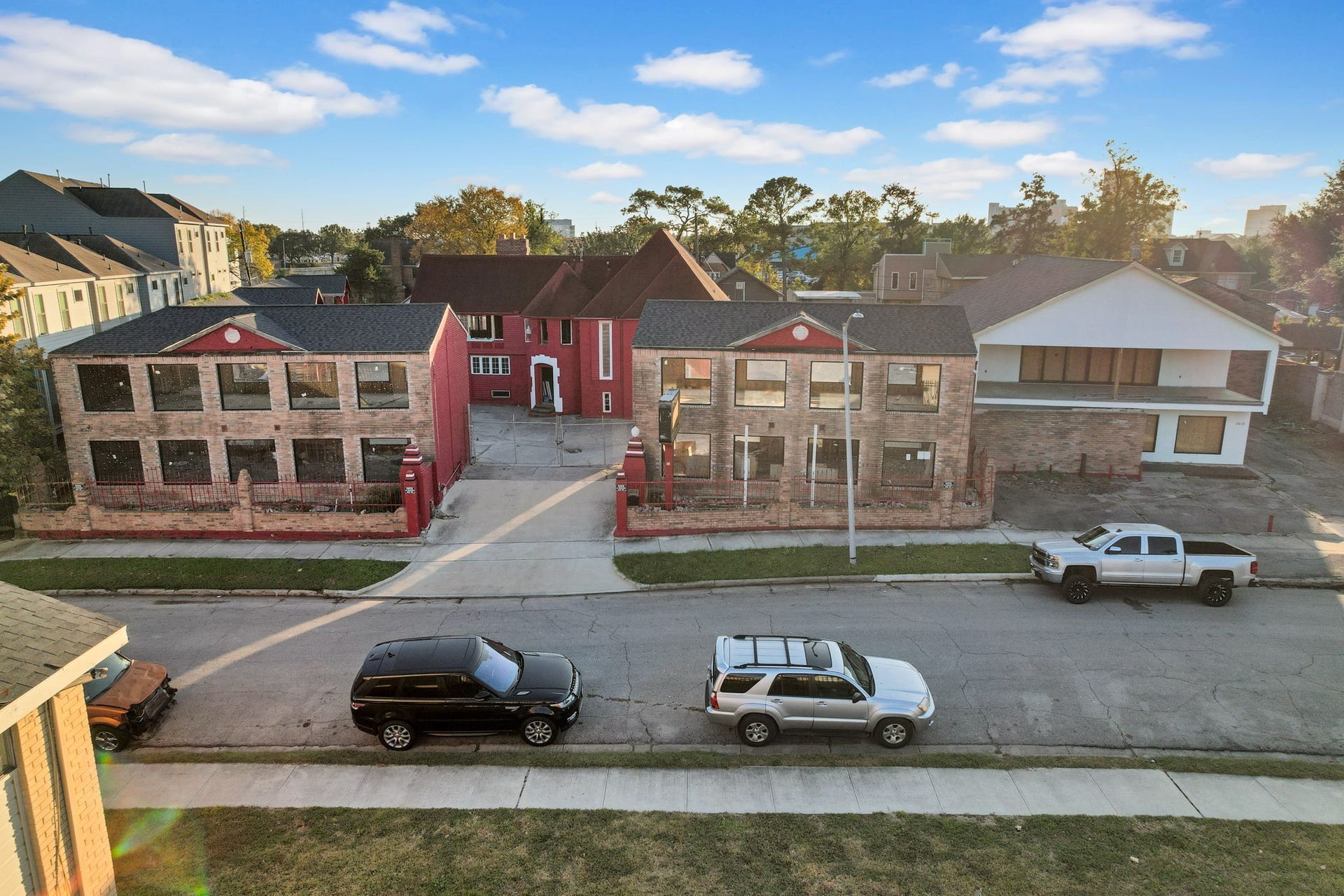 2612 Riverside Drive, Houston, TX 77004 2612 Riverside Drive, Houston, TX 77004