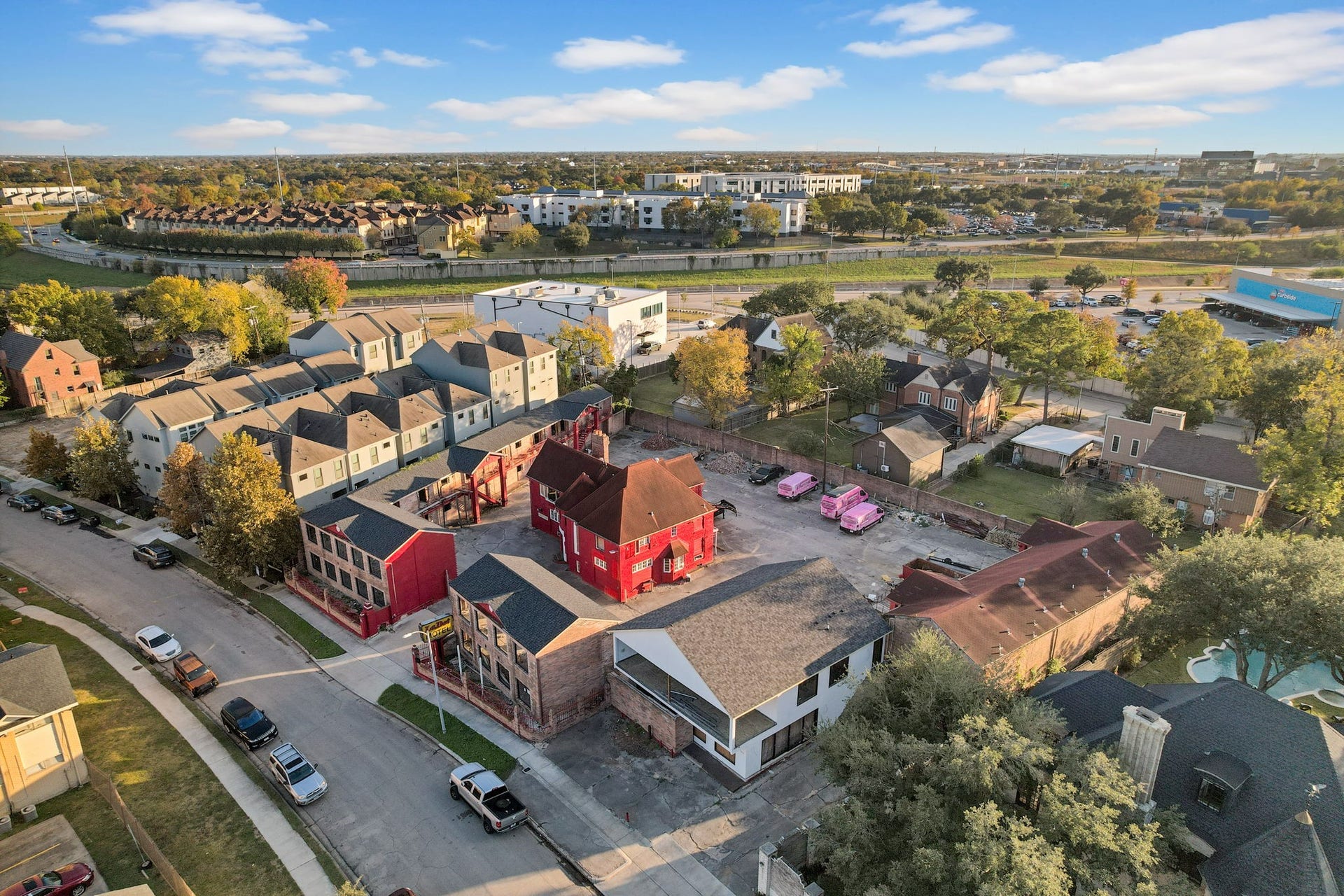 2612 Riverside Drive, Houston, TX 77004 2612 Riverside Drive, Houston, TX 77004