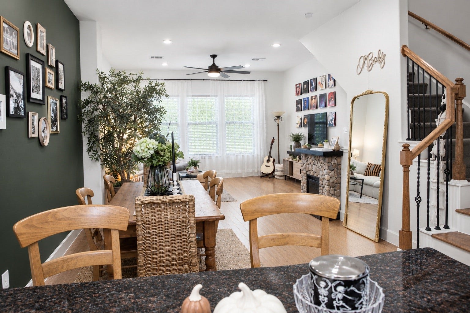 2904 Chenevert Street, #J, Houston, TX 77004 2904 Chenevert Street, #J, Houston, TX 77004