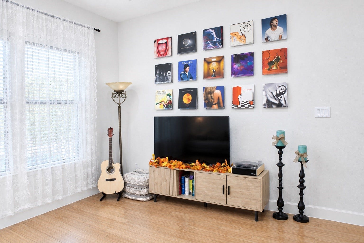 2904 Chenevert Street, #J, Houston, TX 77004 Tv Stand comes included