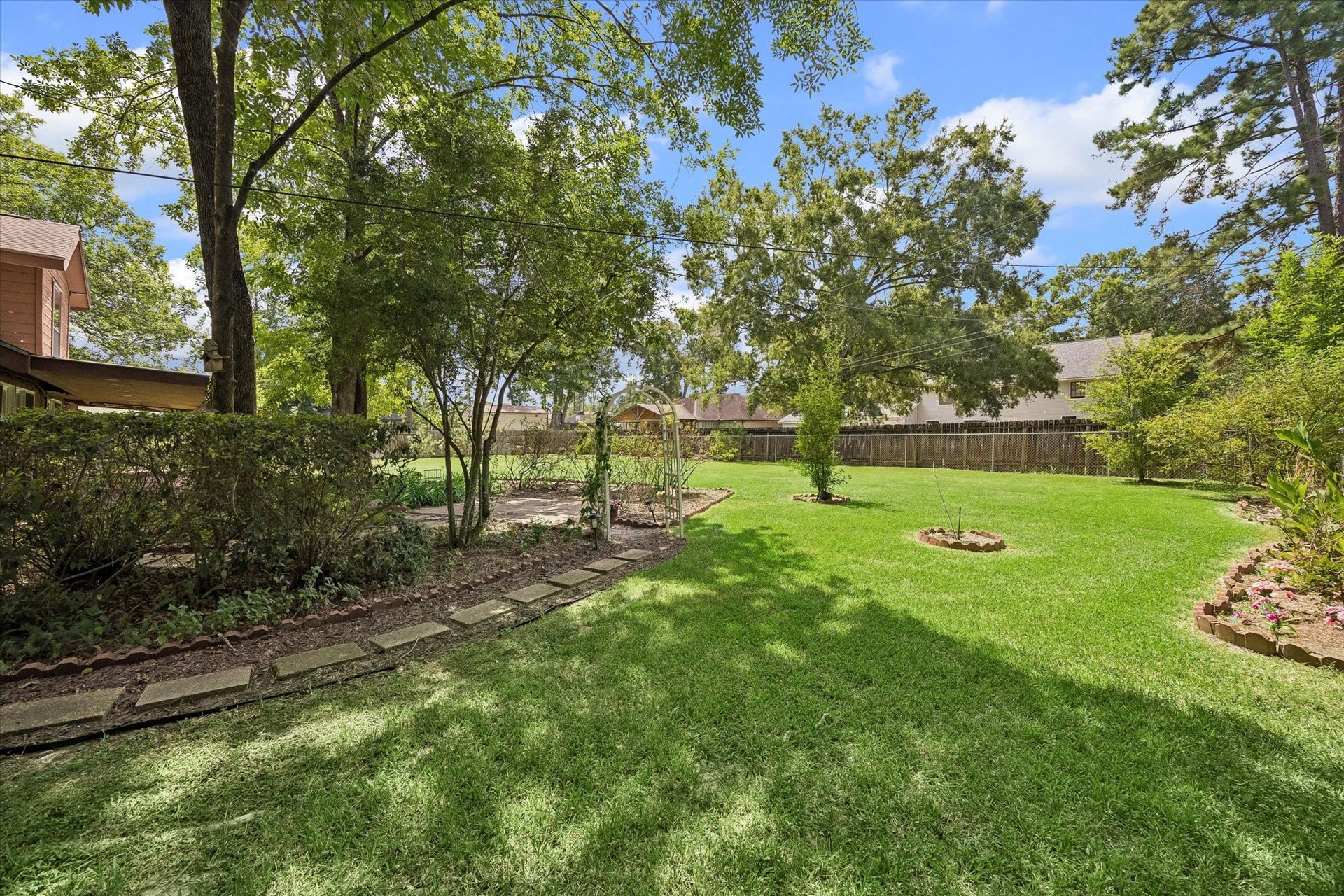 24288 Maple Circle, Porter, TX 77365 24288 Maple Circle, Porter, TX 77365