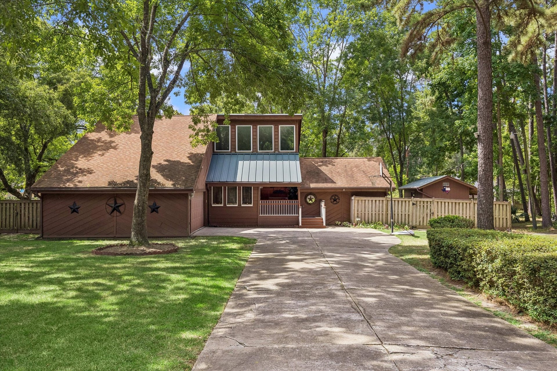 24288 Maple Circle, Porter, TX 77365 24288 Maple Circle, Porter, TX 77365