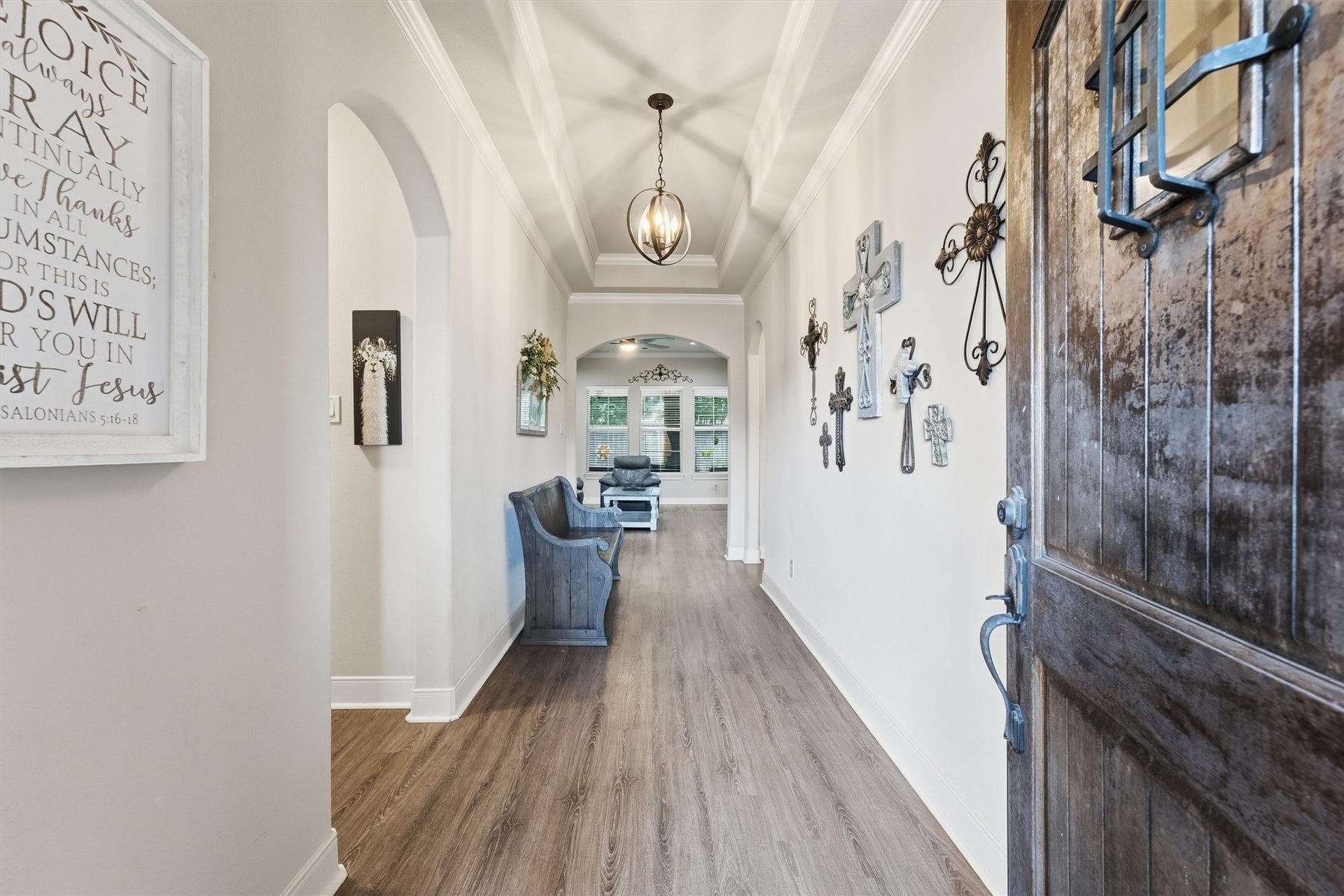 4510 Ireland Lane, Pasadena, TX 77505 Entry way.