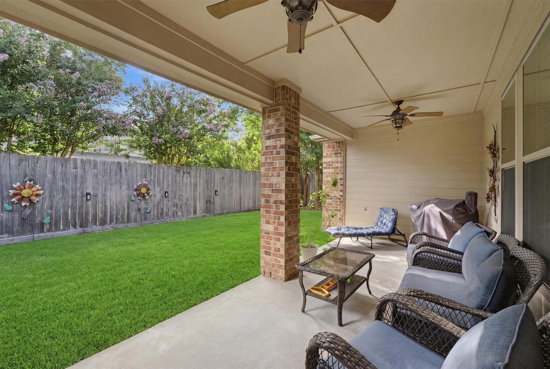 4510 Ireland Lane, Pasadena, TX 77505 Back patio