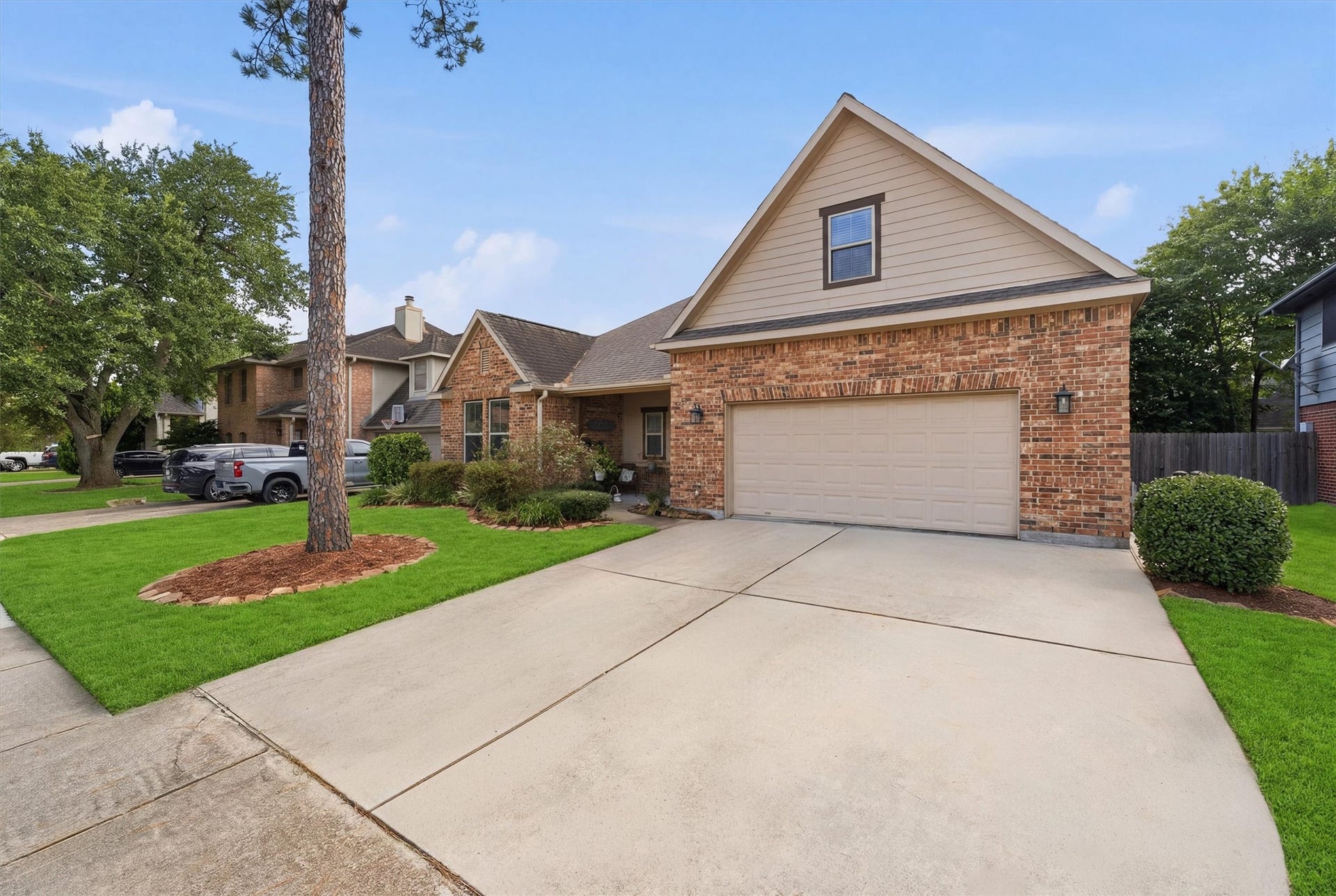 4510 Ireland Lane, Pasadena, TX 77505 4510 Ireland Lane, Pasadena, TX 77505