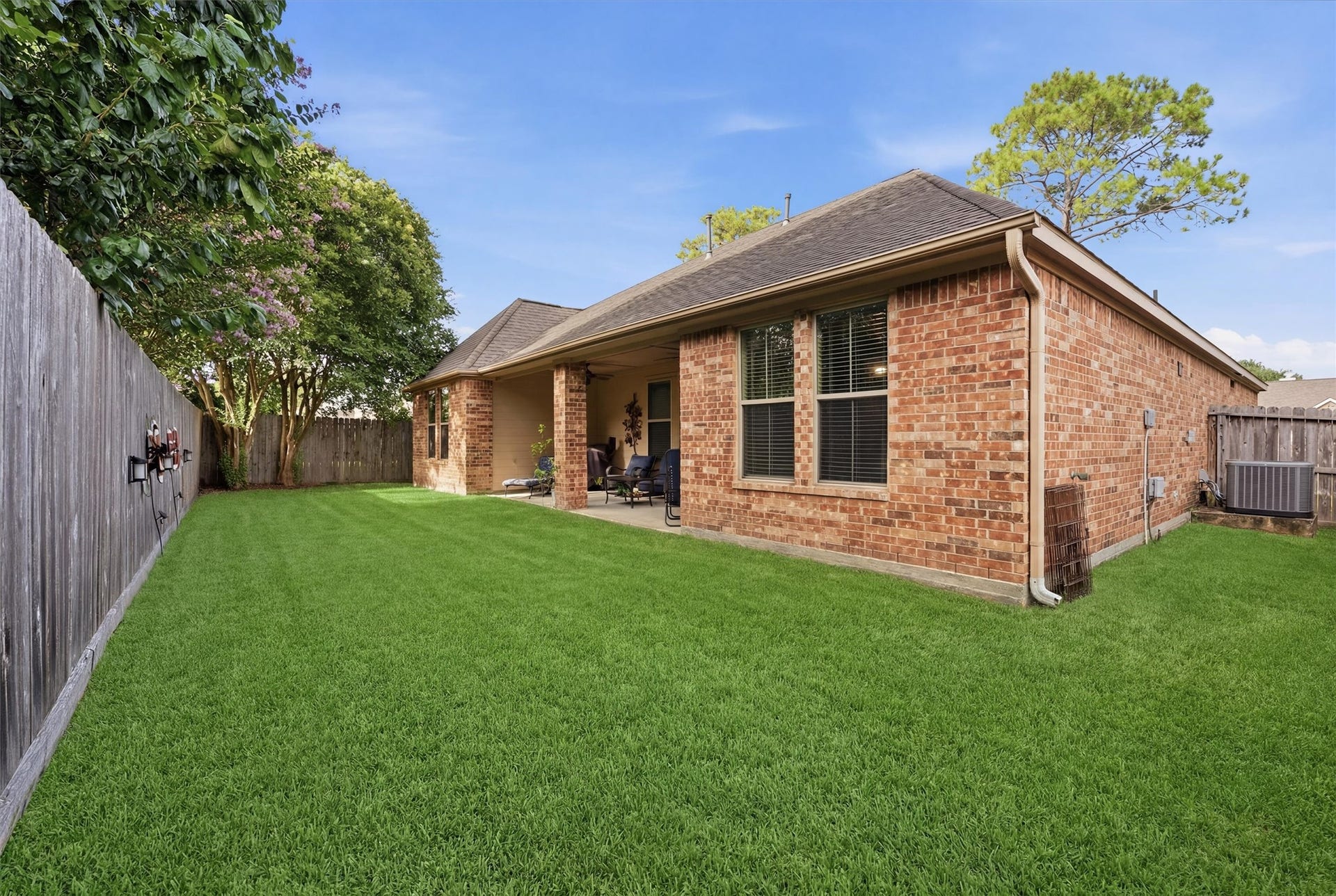 4510 Ireland Lane, Pasadena, TX 77505 4510 Ireland Lane, Pasadena, TX 77505