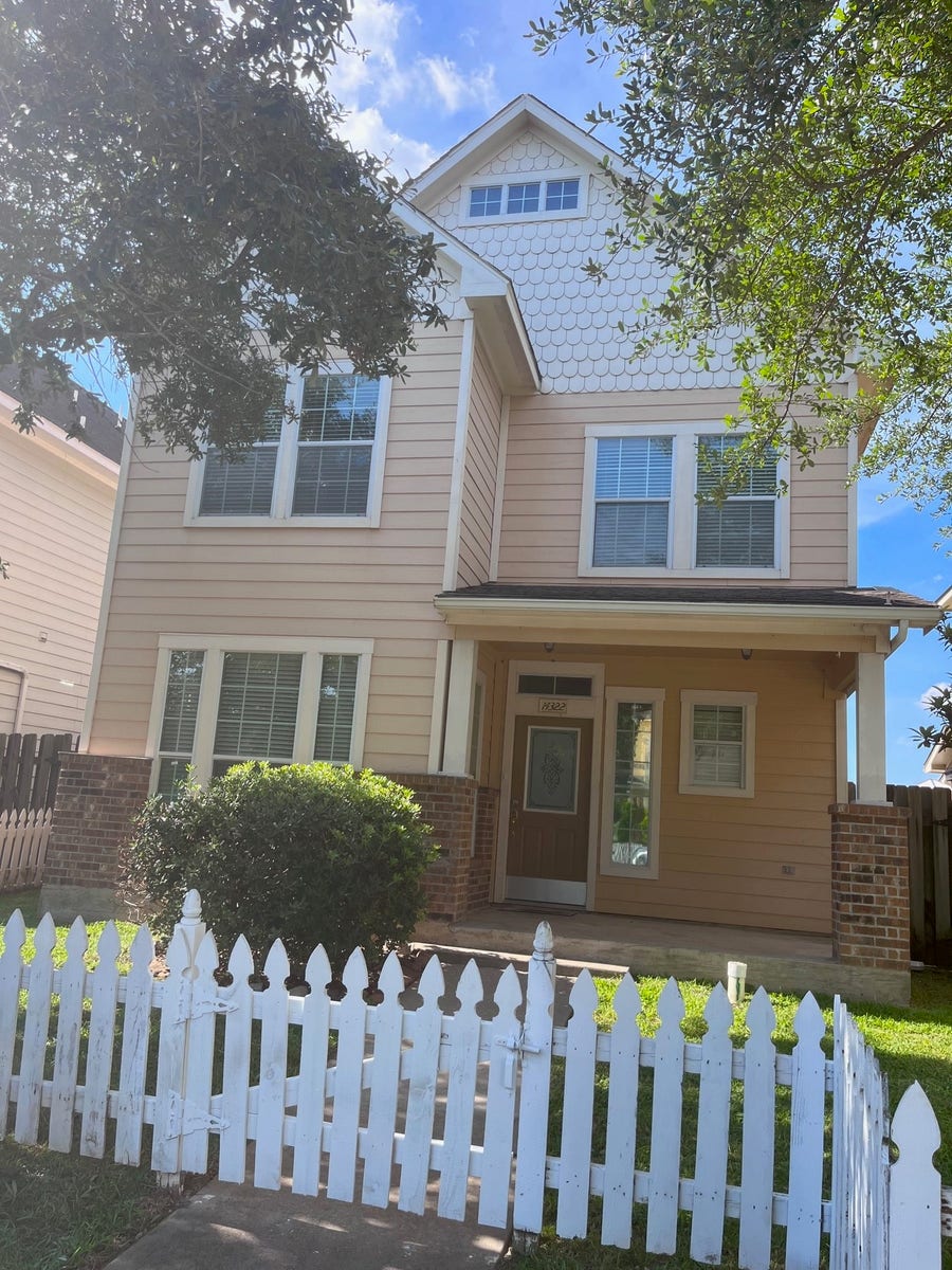 Property photo for 14322 Summer Garden Drive, Houston, TX