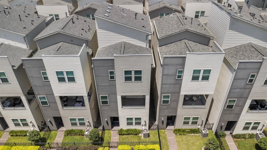 Property photo for 2737 Clinton Drive, Houston, TX