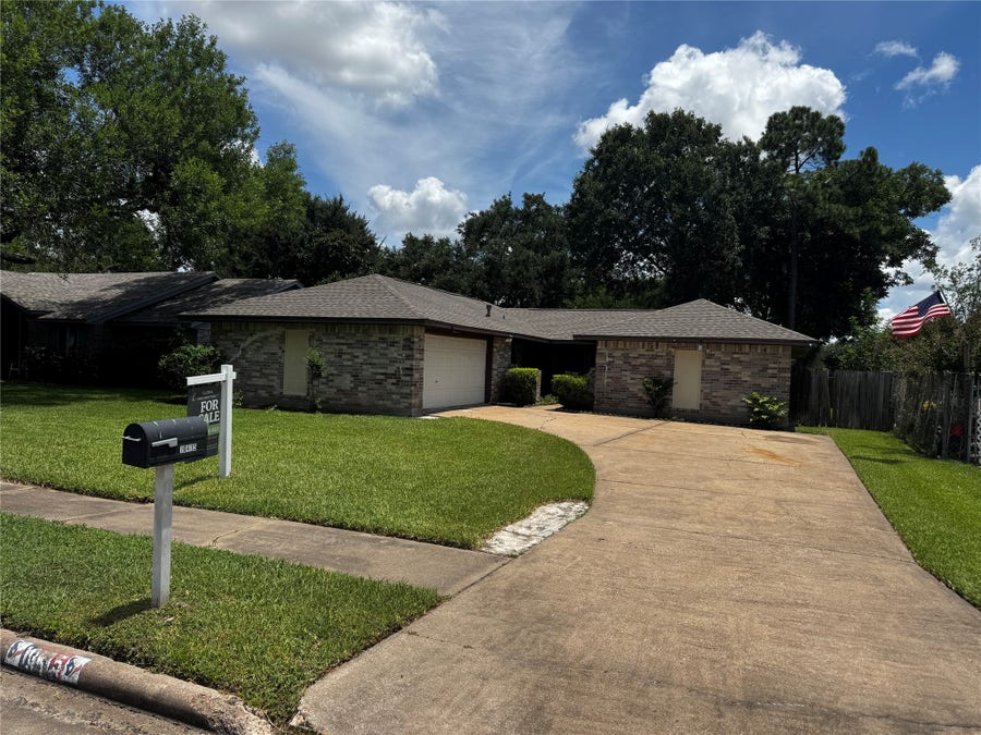Property photo for 10415 Sageburrow Drive, Houston, TX