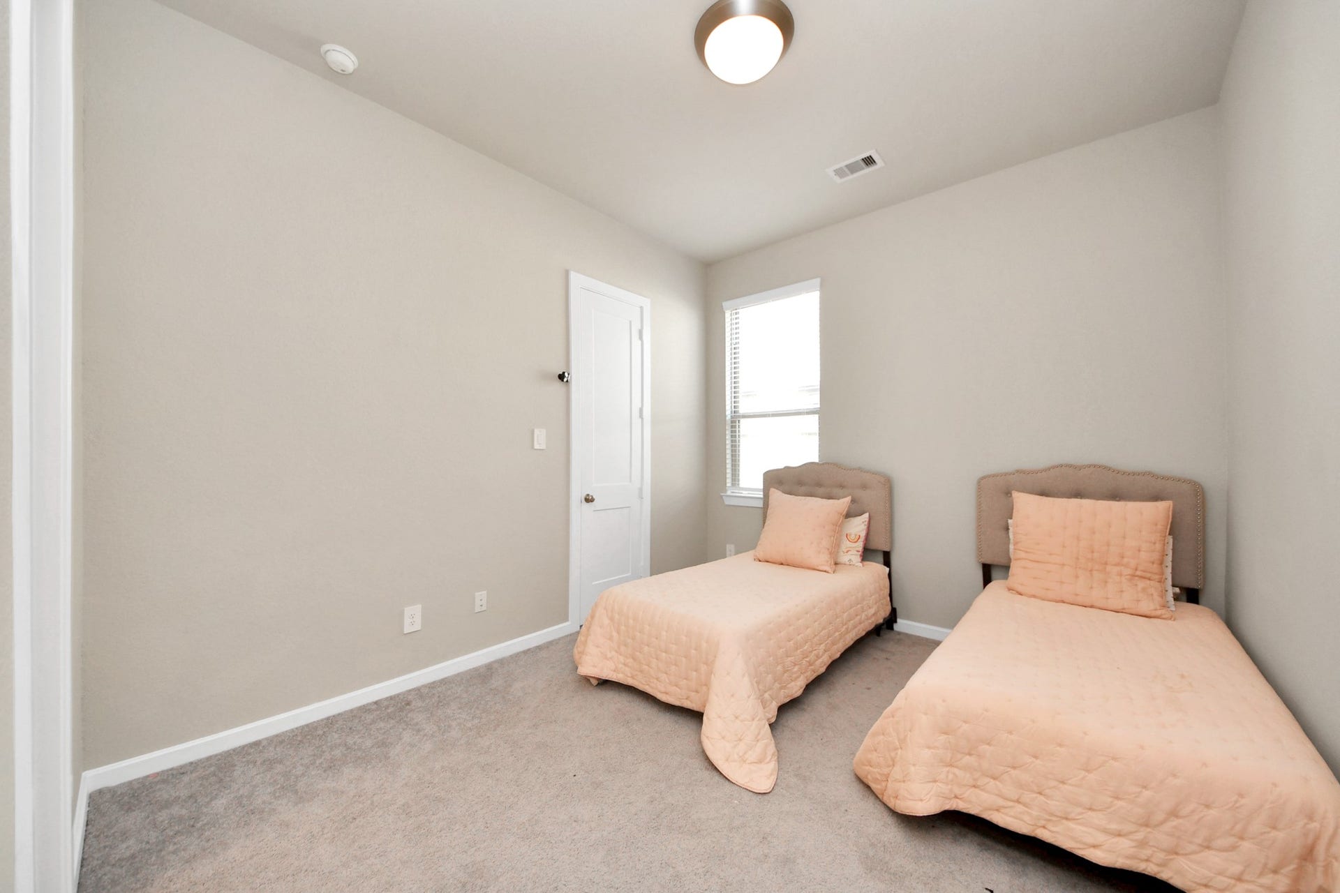 4734 Franklin Way, Iowa Colony, TX 77583 4734 Franklin Way, Iowa Colony, TX 77583