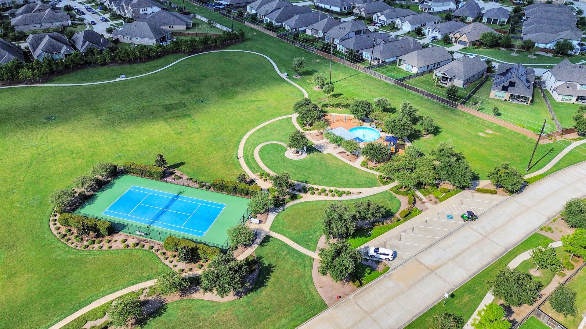 4734 Franklin Way, Iowa Colony, TX 77583 Walking distance to pickleball courts and a playground