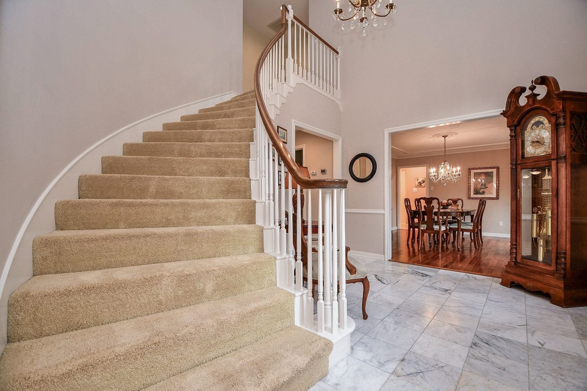 3323 El Dorado Boulevard, Missouri City, TX 77459 Soaring 2 story foyer at the entrance