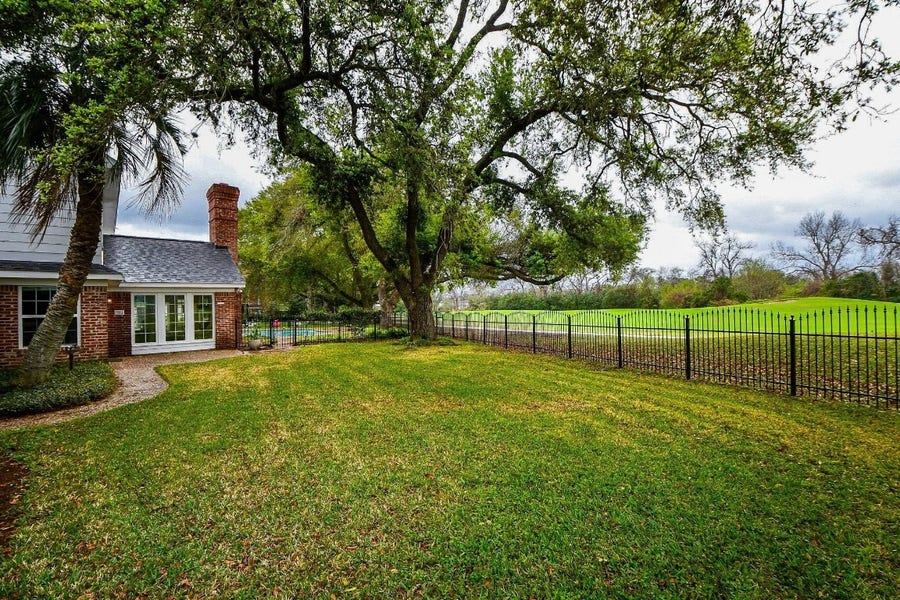 Property photo for 3323 El Dorado Boulevard, Missouri City, TX