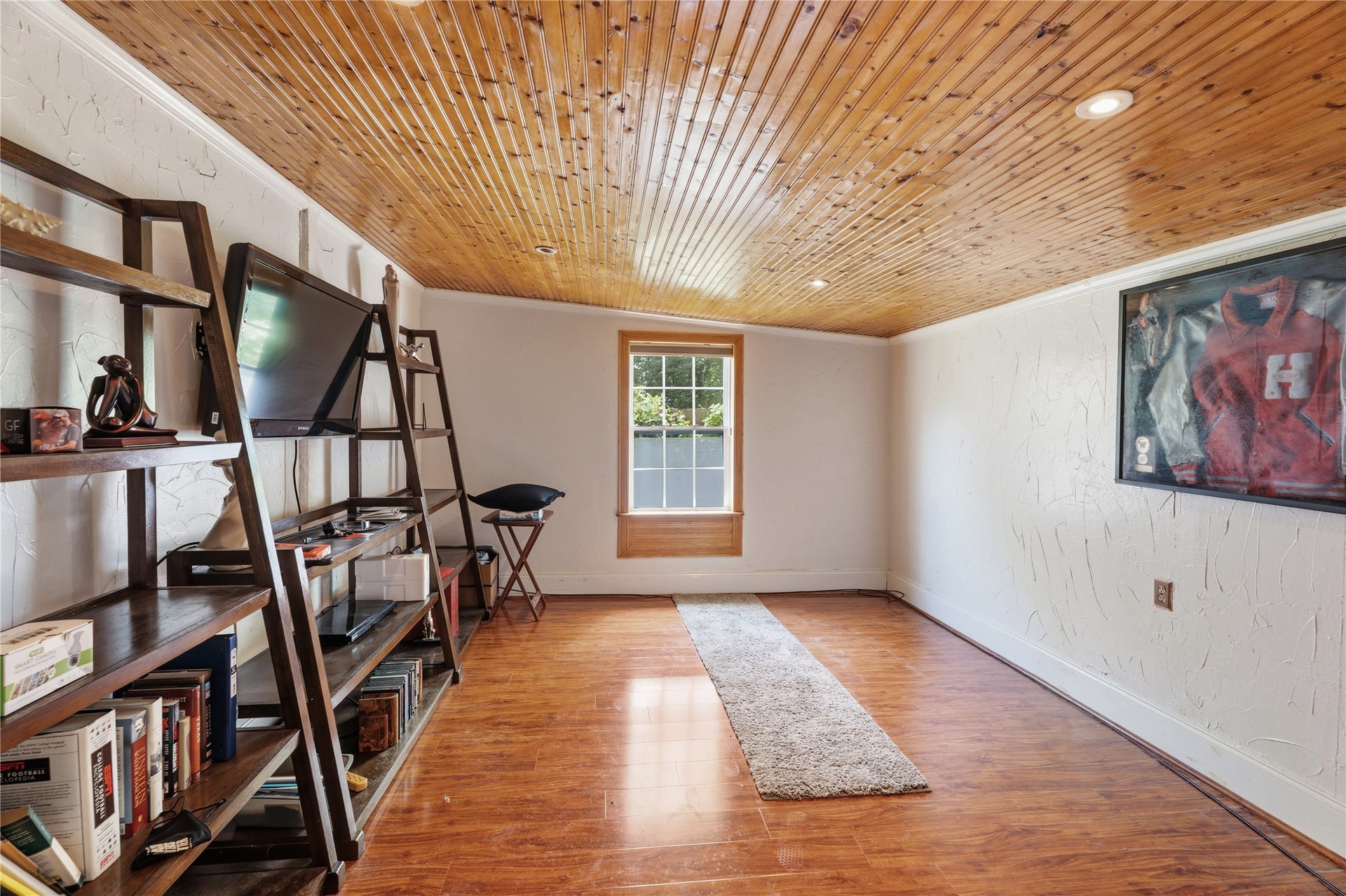 2609 Bevis Street, Houston, TX 77008 2609 Bevis Street, Houston, TX 77008