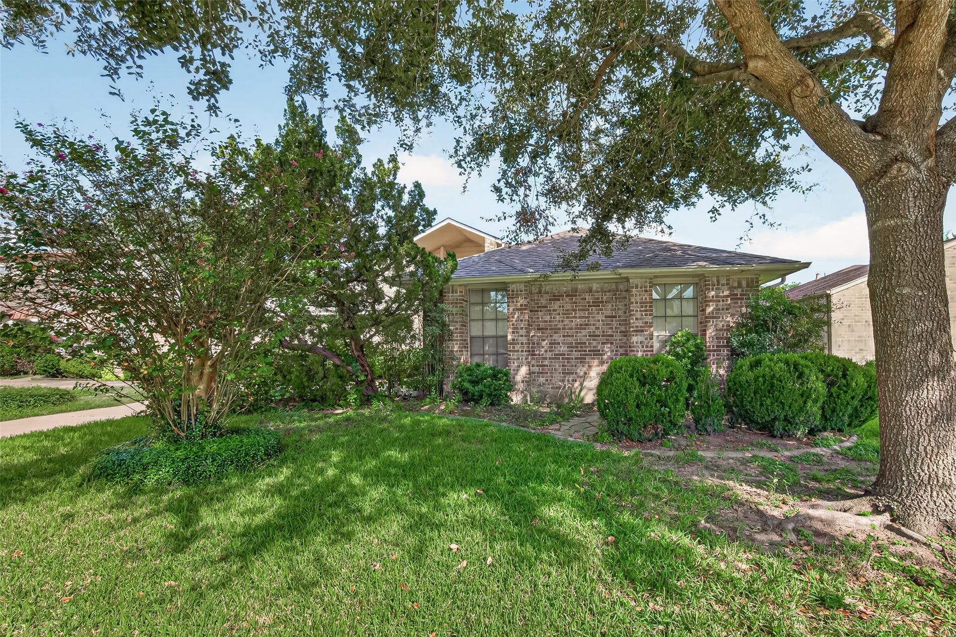 2115 Echo ridge Ridge, Sugar Land, TX 77478 2115 Echo ridge Ridge, Sugar Land, TX 77478