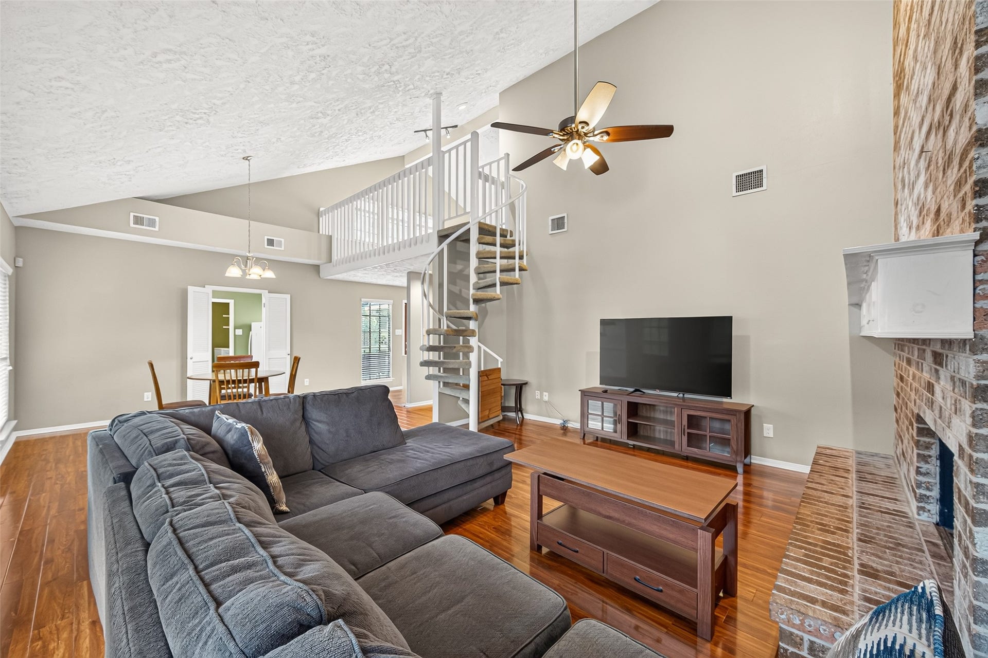 2115 Echo ridge Ridge, Sugar Land, TX 77478 2115 Echo ridge Ridge, Sugar Land, TX 77478