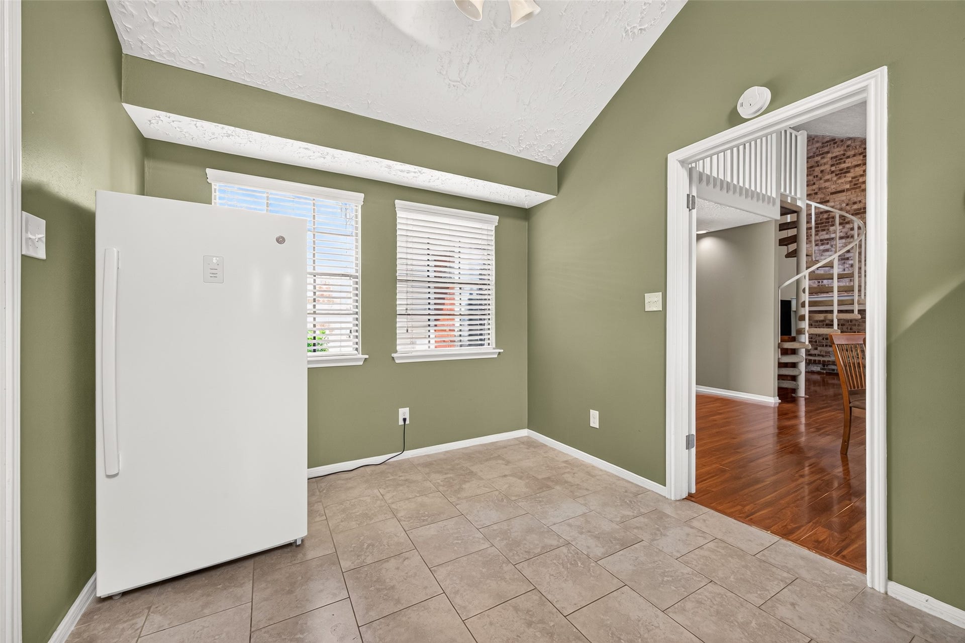 2115 Echo ridge Ridge, Sugar Land, TX 77478 2115 Echo ridge Ridge, Sugar Land, TX 77478