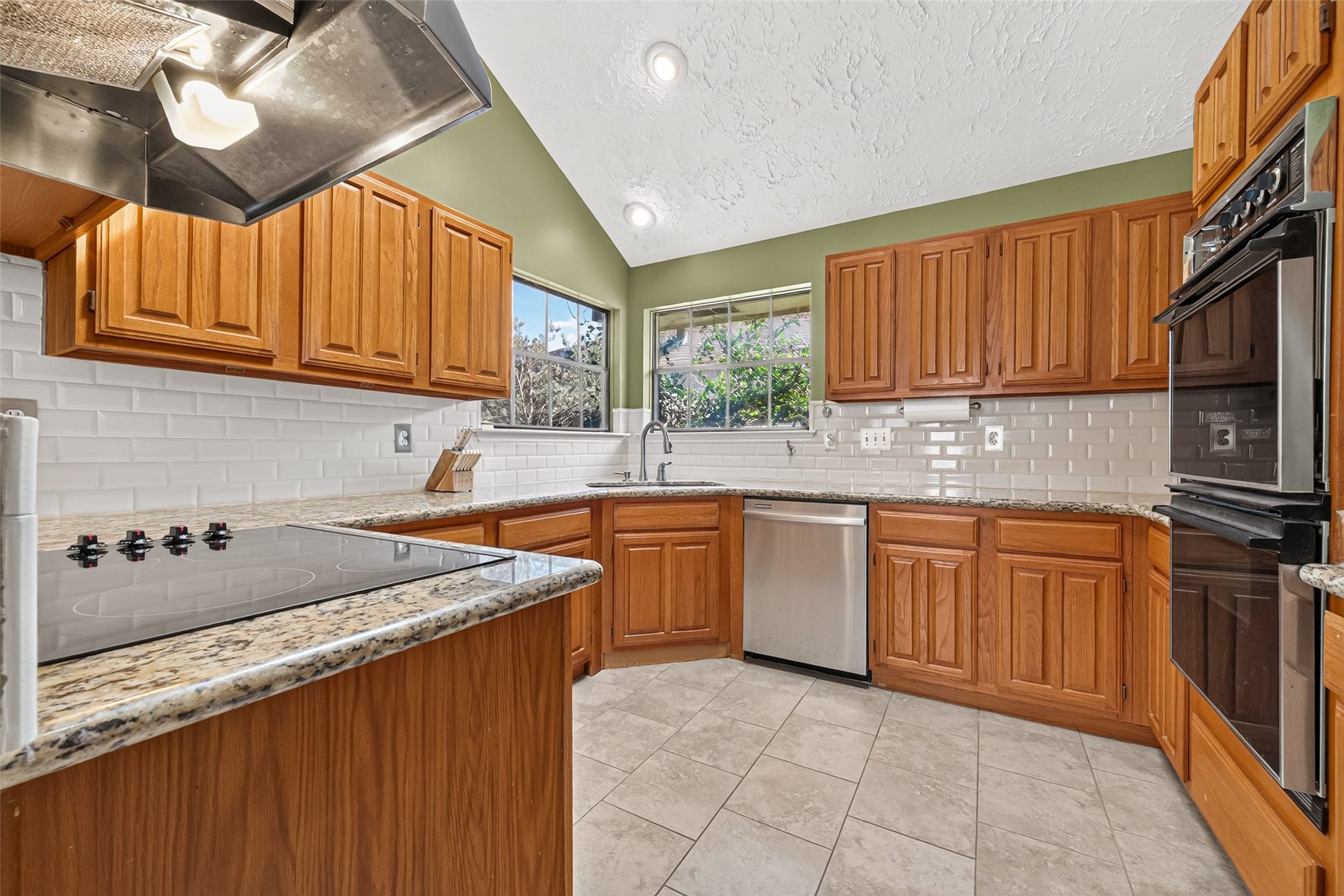 2115 Echo ridge Ridge, Sugar Land, TX 77478 2115 Echo ridge Ridge, Sugar Land, TX 77478