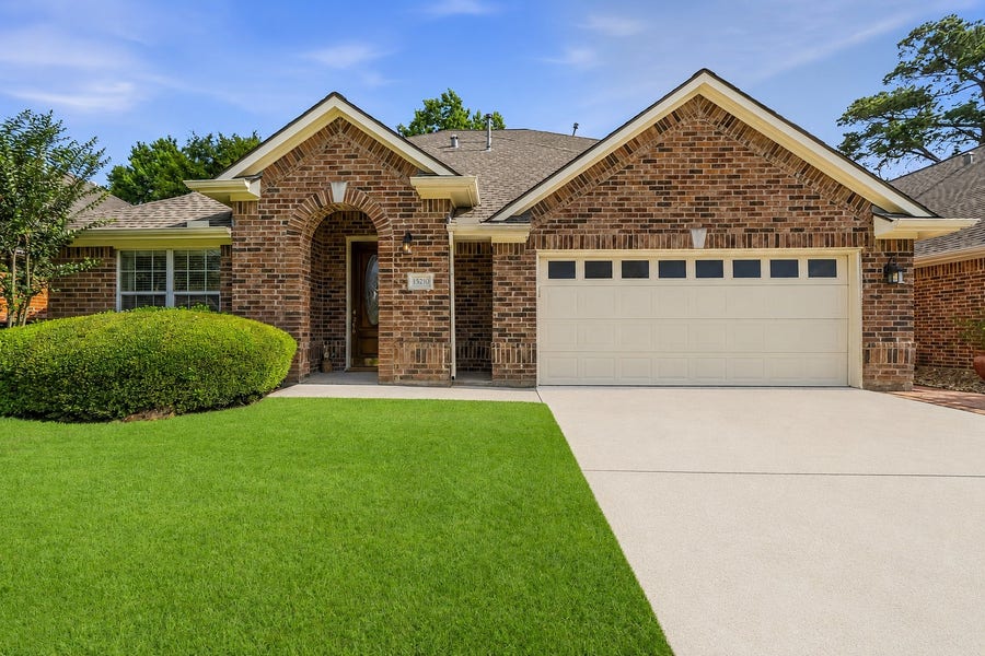 Property photo for 15210 Scenic Forest Drive, Conroe, TX