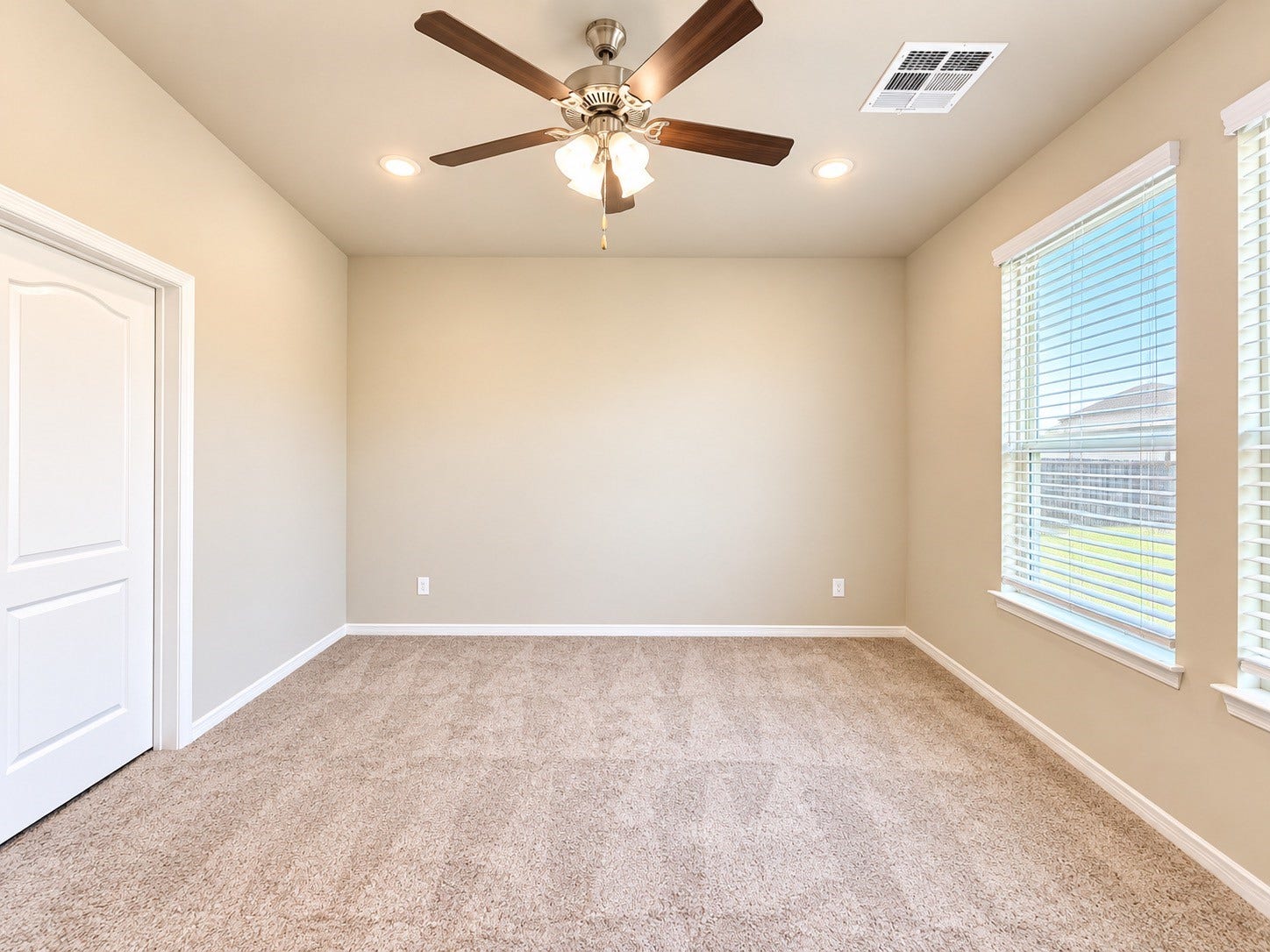 703 Cypress Summit Road, Huffman, TX 77336