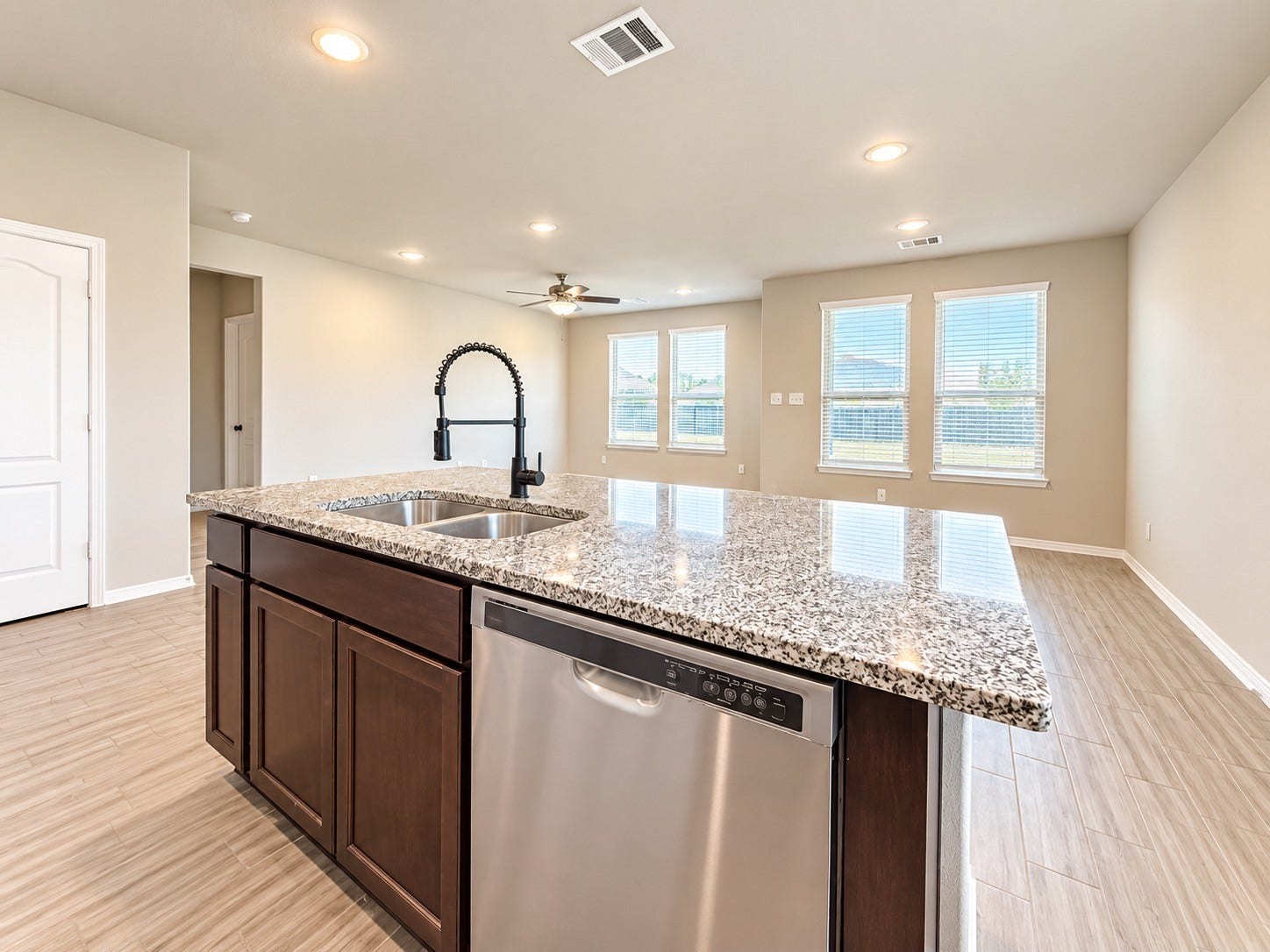 703 Cypress Summit Road, Huffman, TX 77336