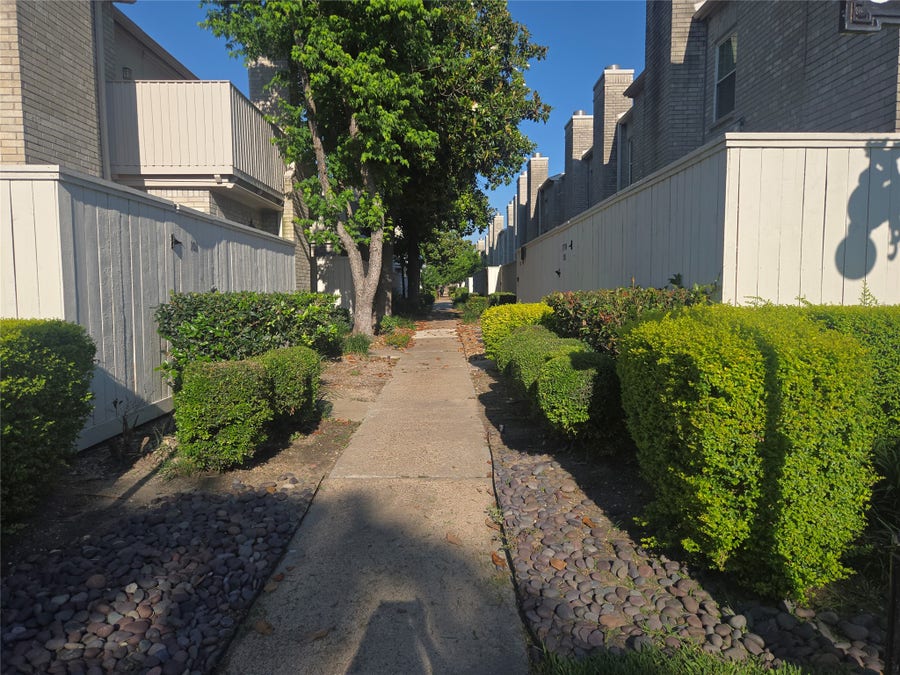 Property photo for 3780 Tanglewilde Street, #501, Houston, TX